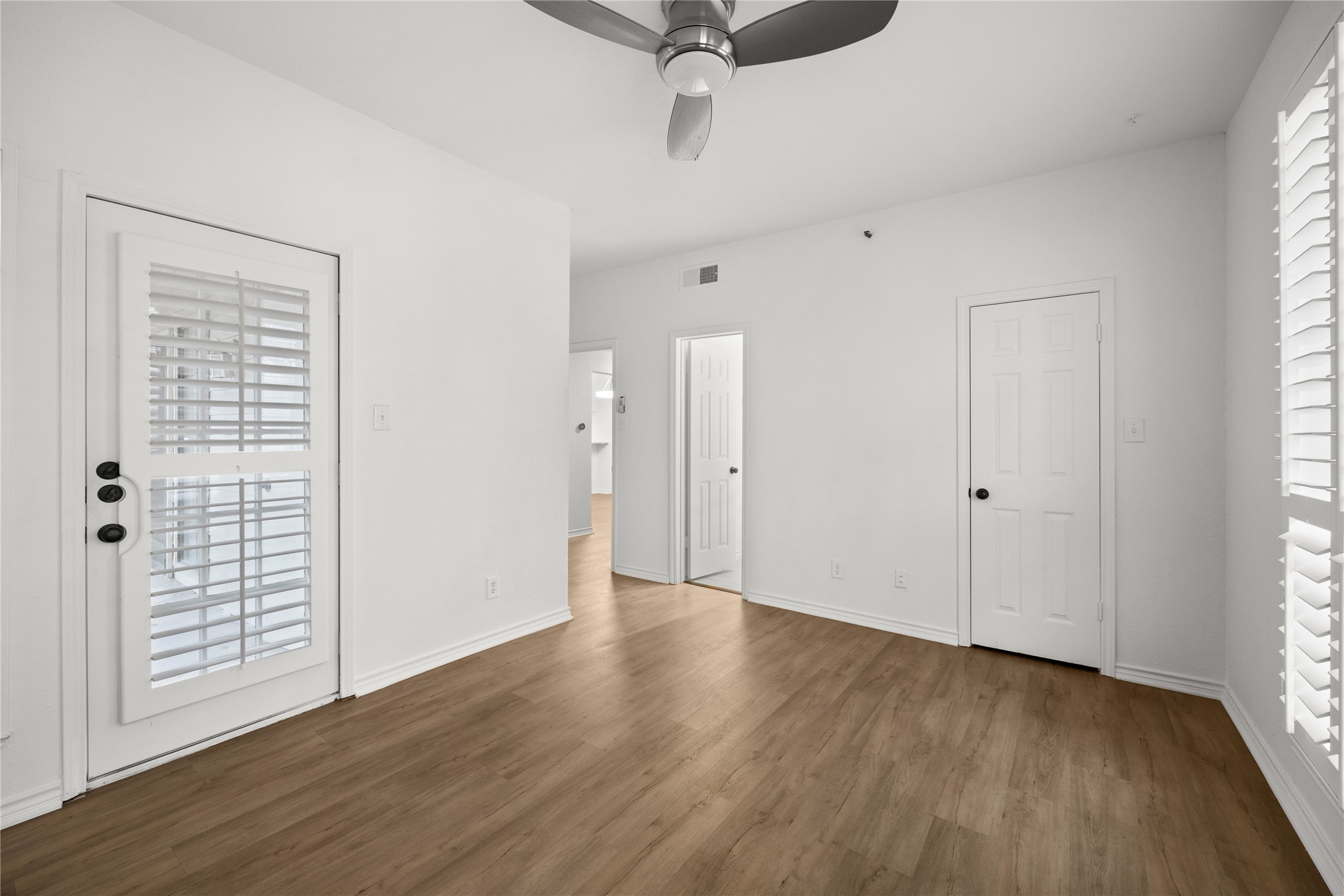 3105 San Jacinto 118