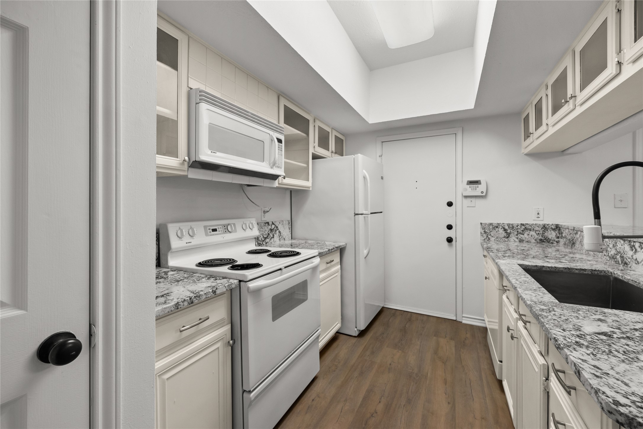 3105 San Jacinto 118