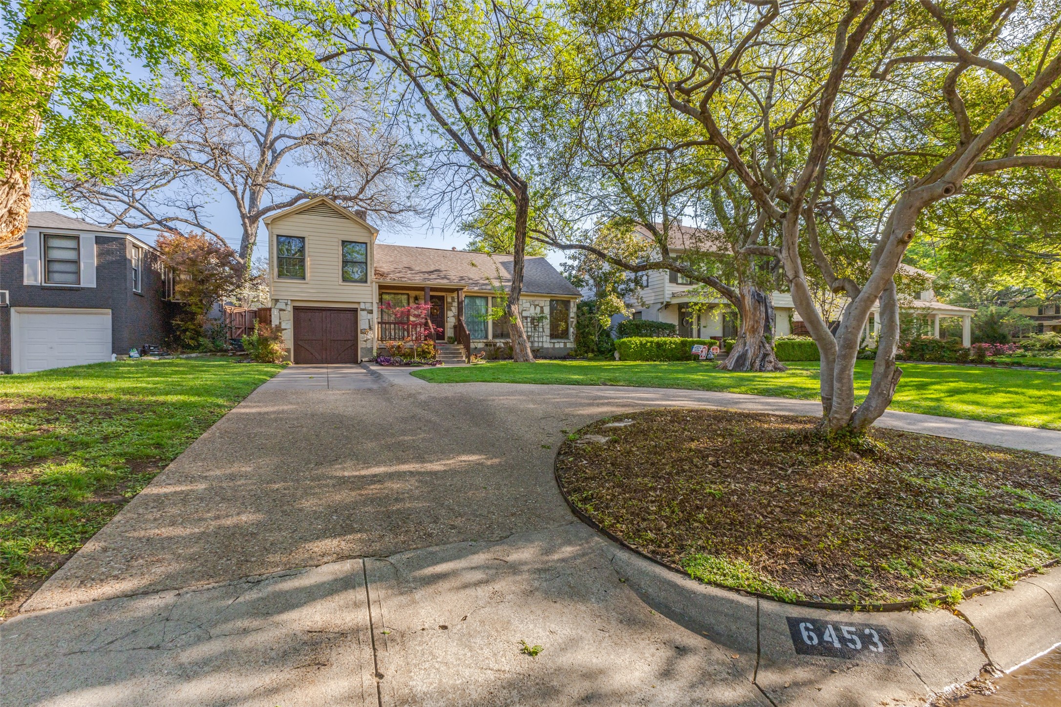6453 Bob O Link Drive