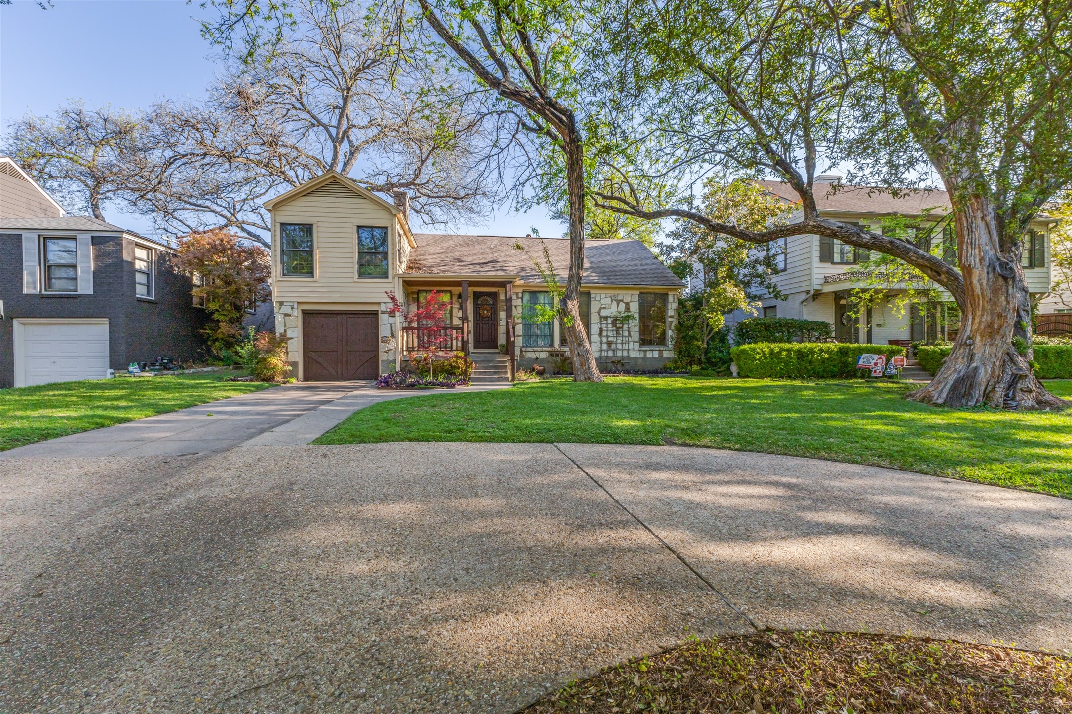 6453 Bob O Link Drive