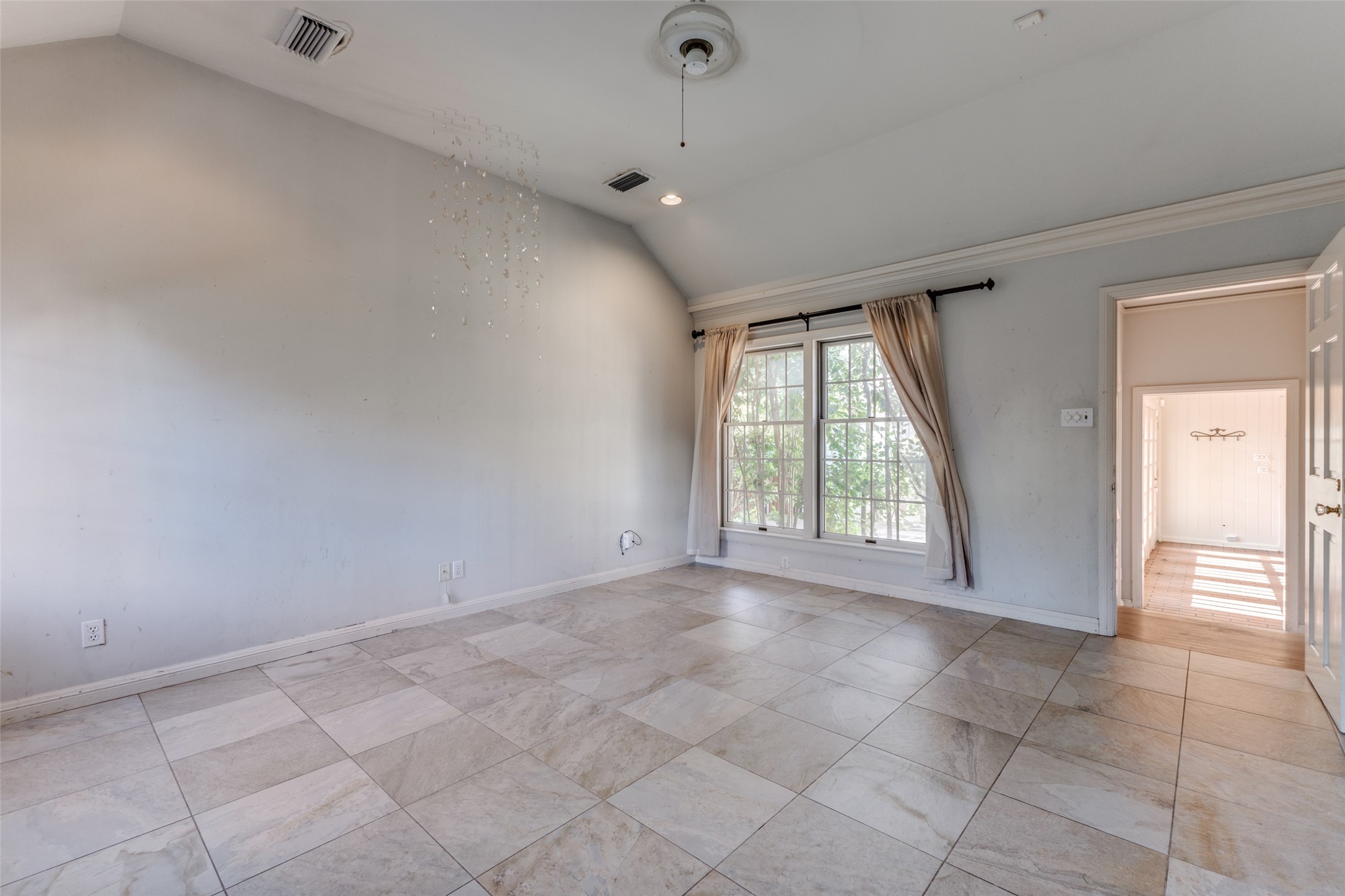 6453 Bob O Link Drive