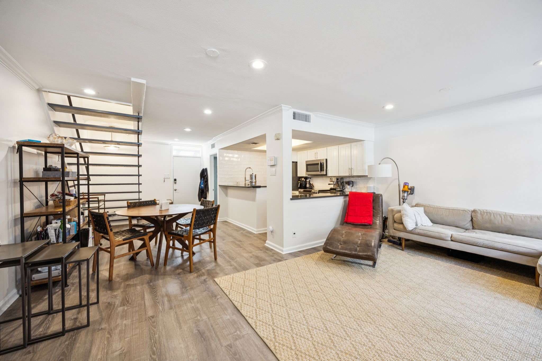 3321 Cole Avenue 116