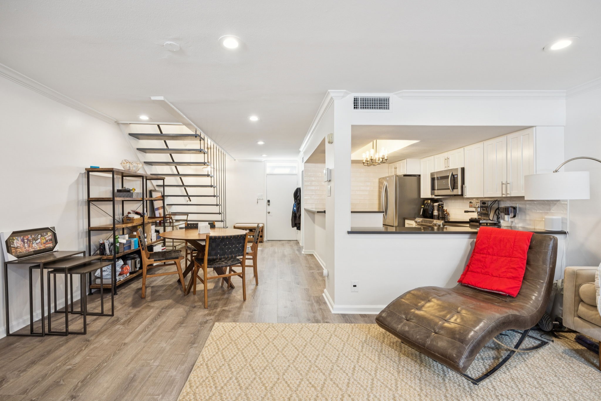 3321 Cole Avenue 116