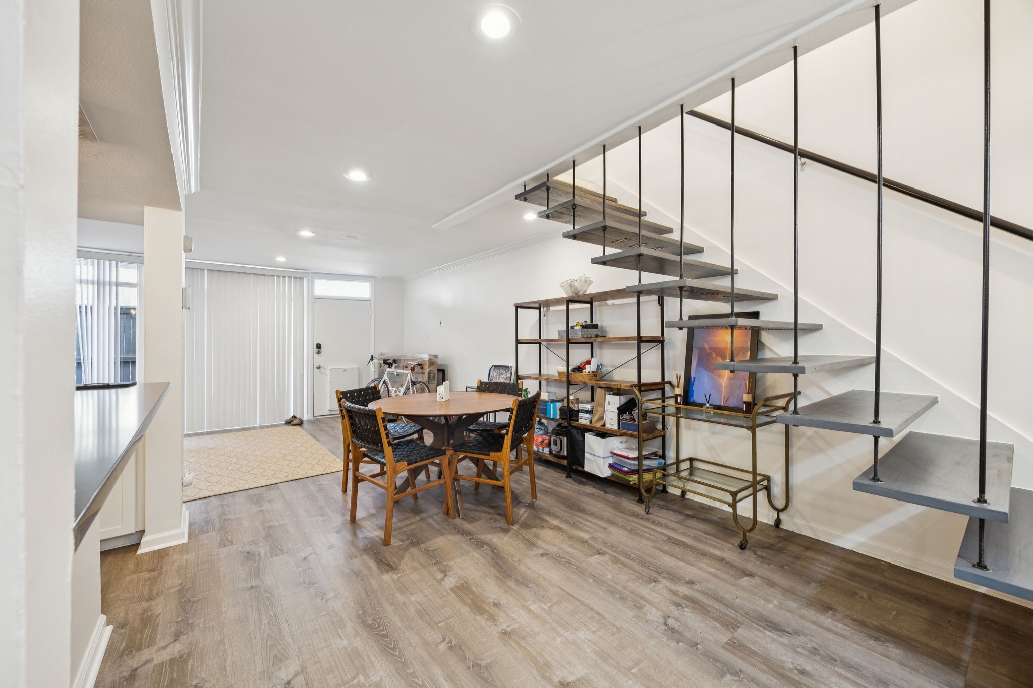 3321 Cole Avenue 116