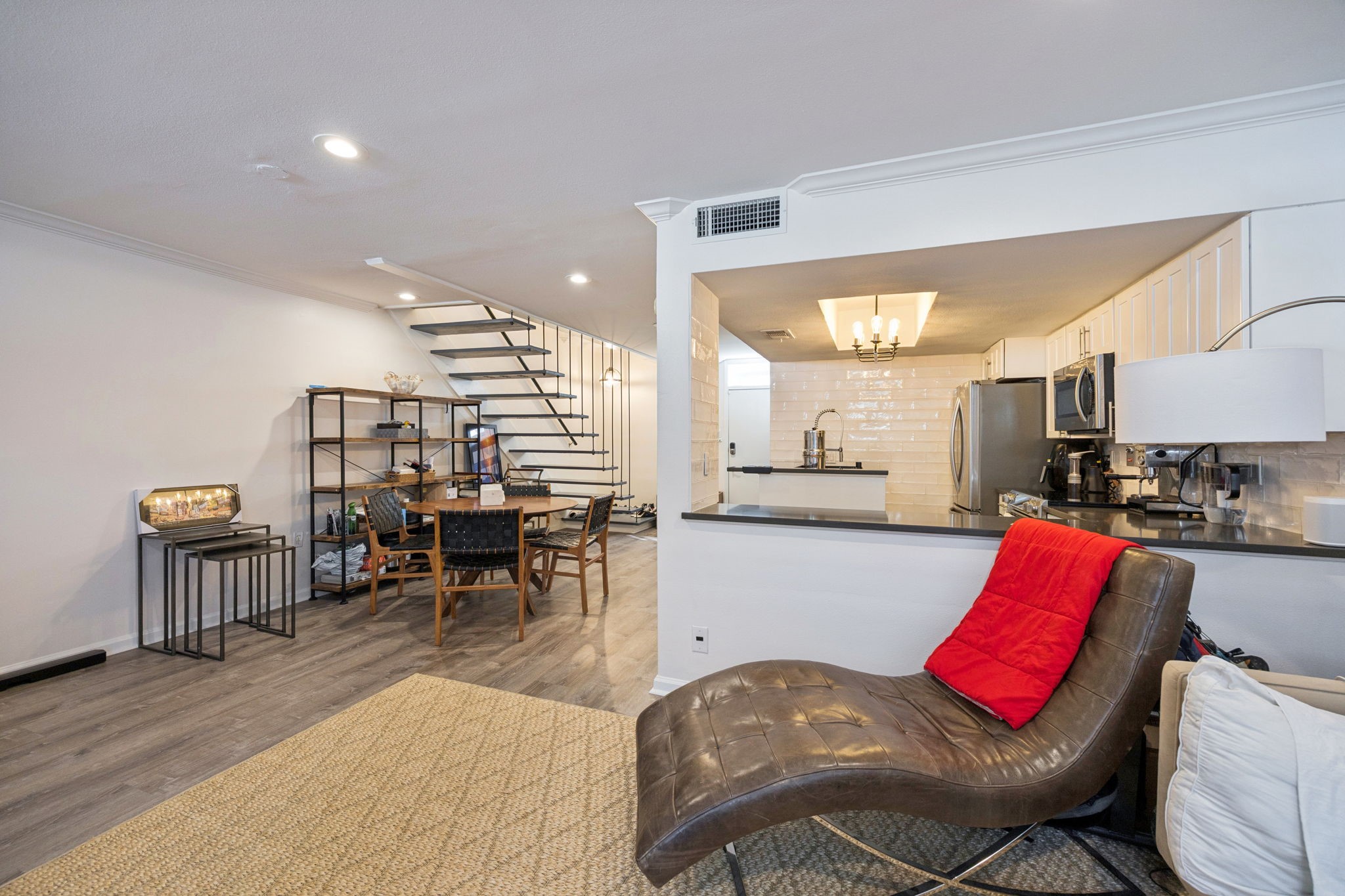 3321 Cole Avenue 116