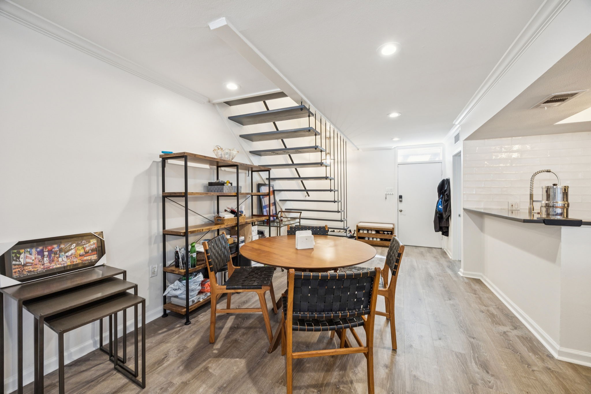 3321 Cole Avenue 116