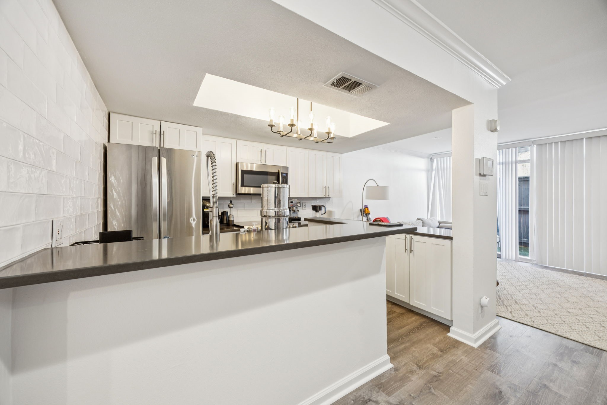 3321 Cole Avenue 116