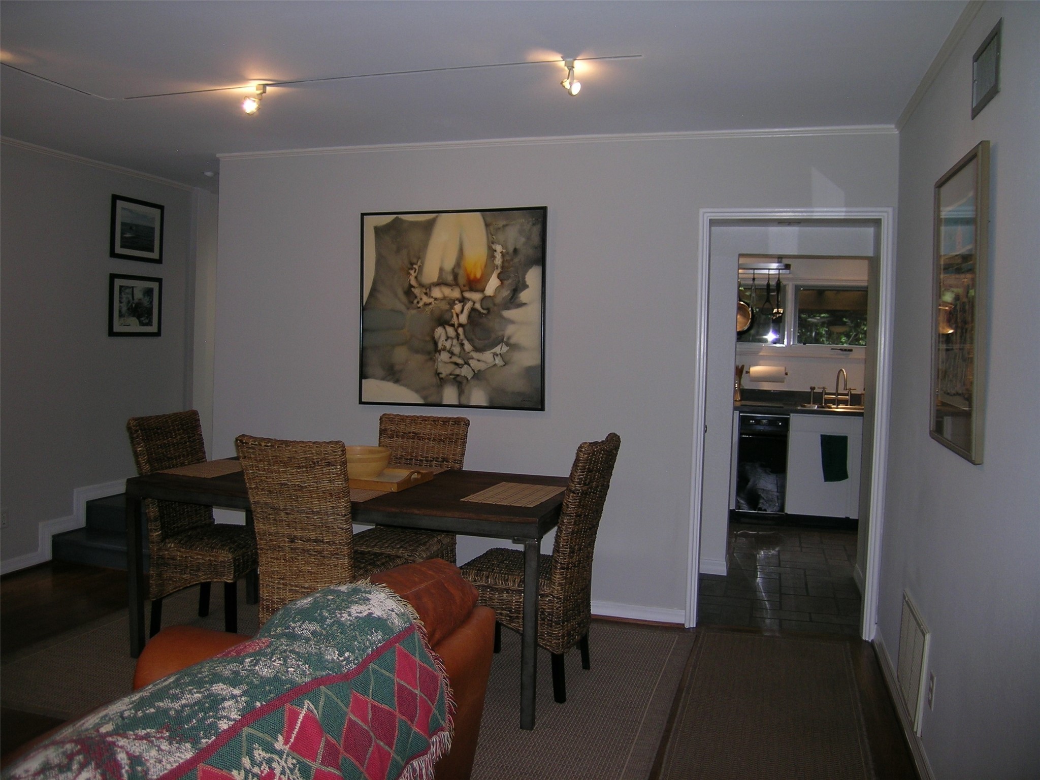 6157 PROSPECT Avenue