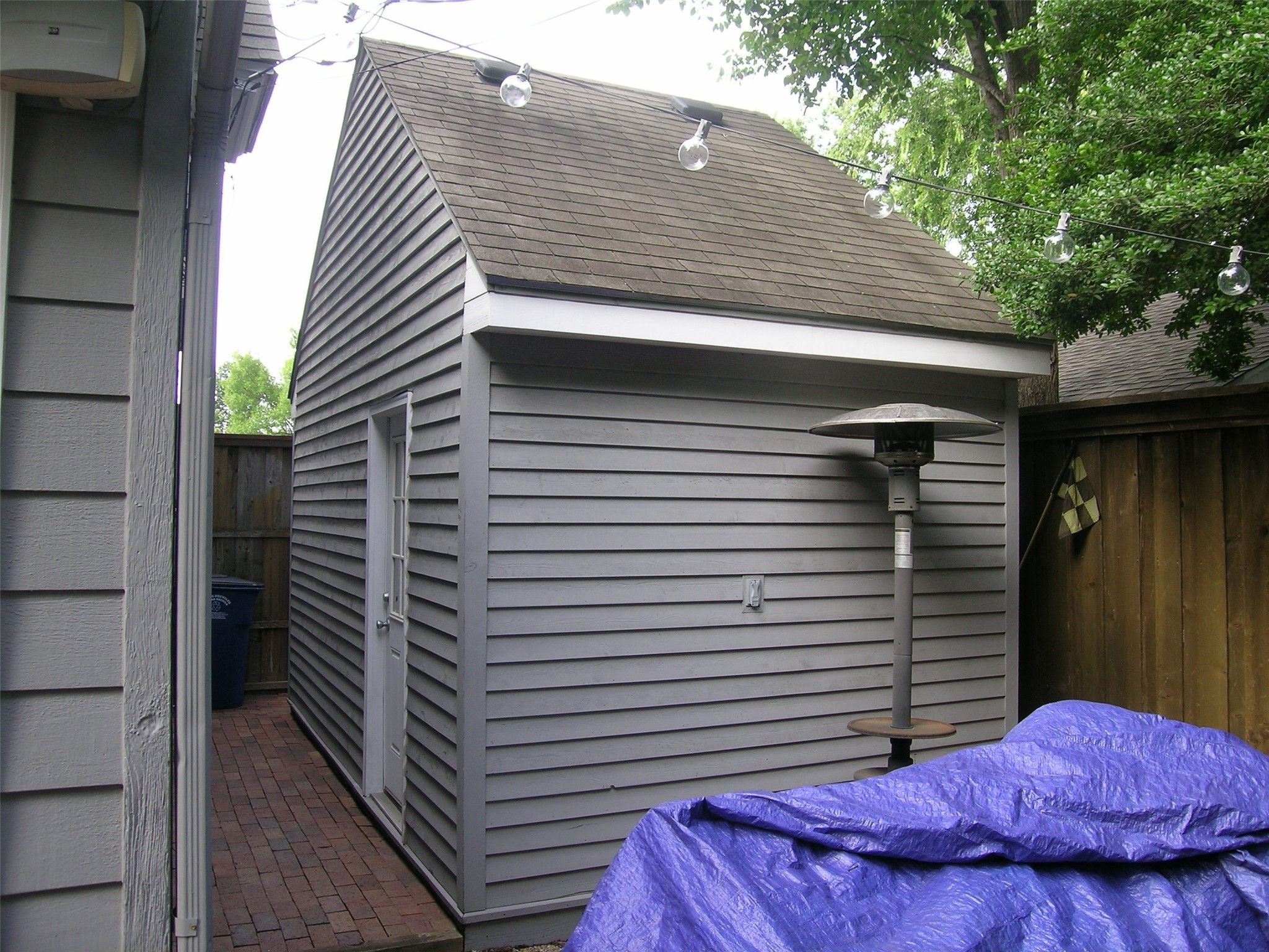 6157 PROSPECT Avenue