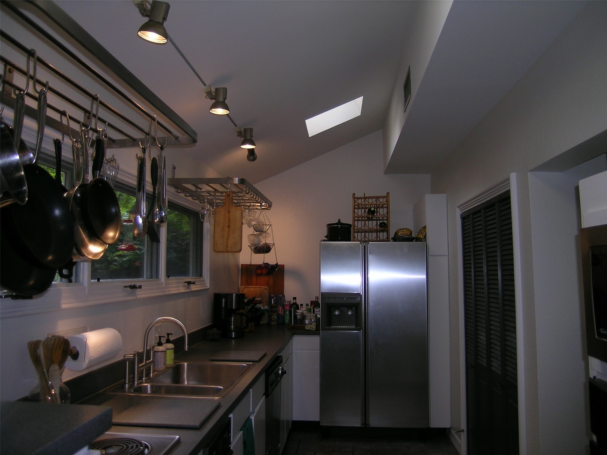 6157 PROSPECT Avenue