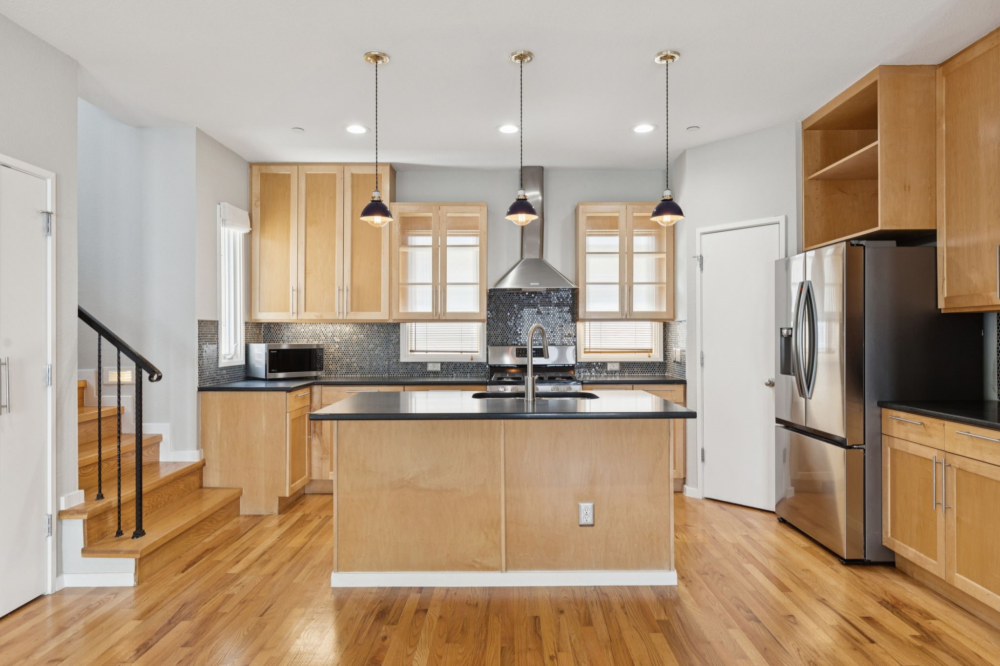 3321 Rosedale Avenue 4