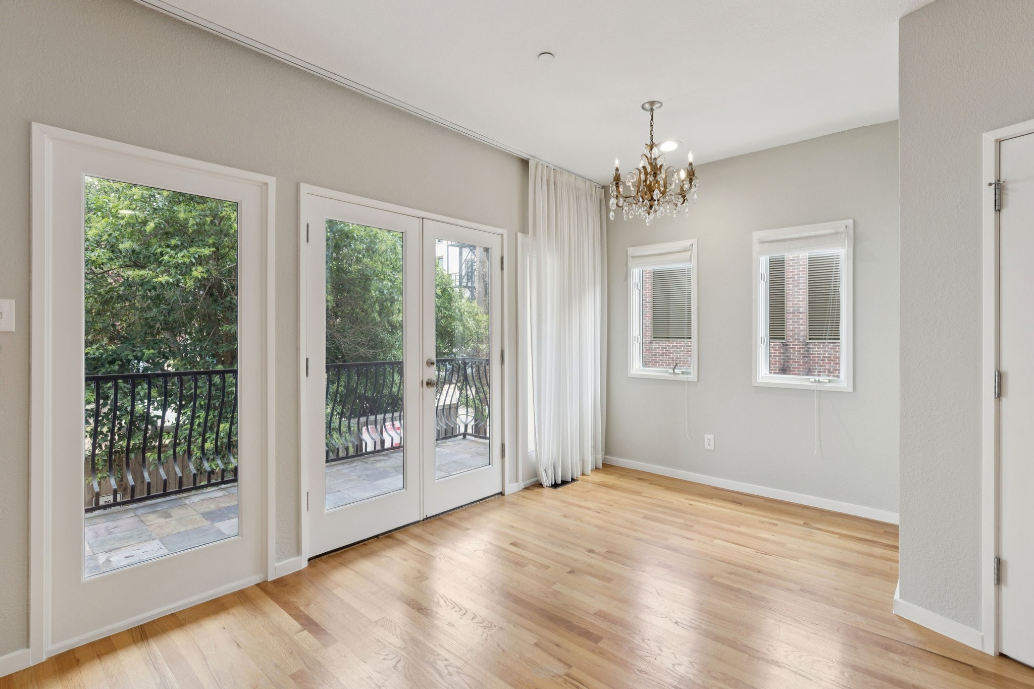 3321 Rosedale Avenue 4