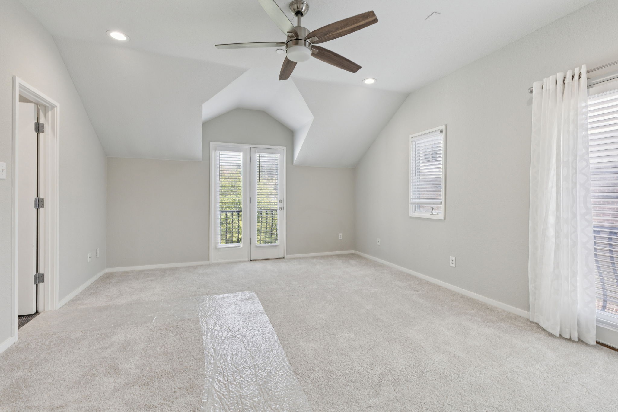 3321 Rosedale Avenue 4