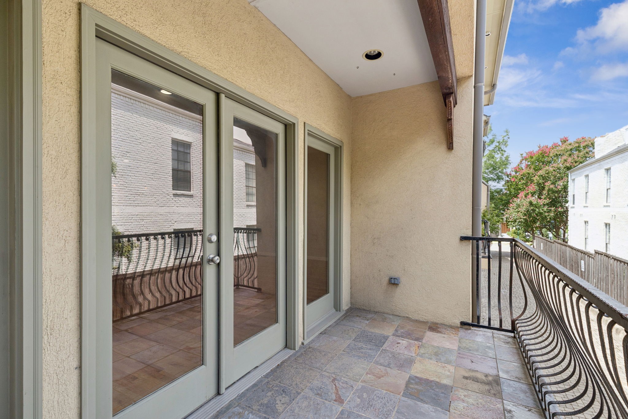 3321 Rosedale Avenue 4