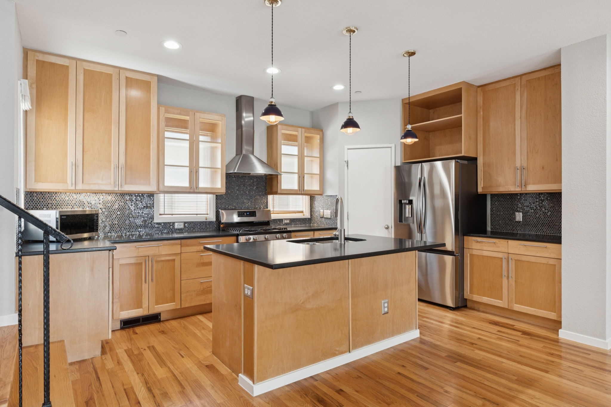 3321 Rosedale Avenue 4