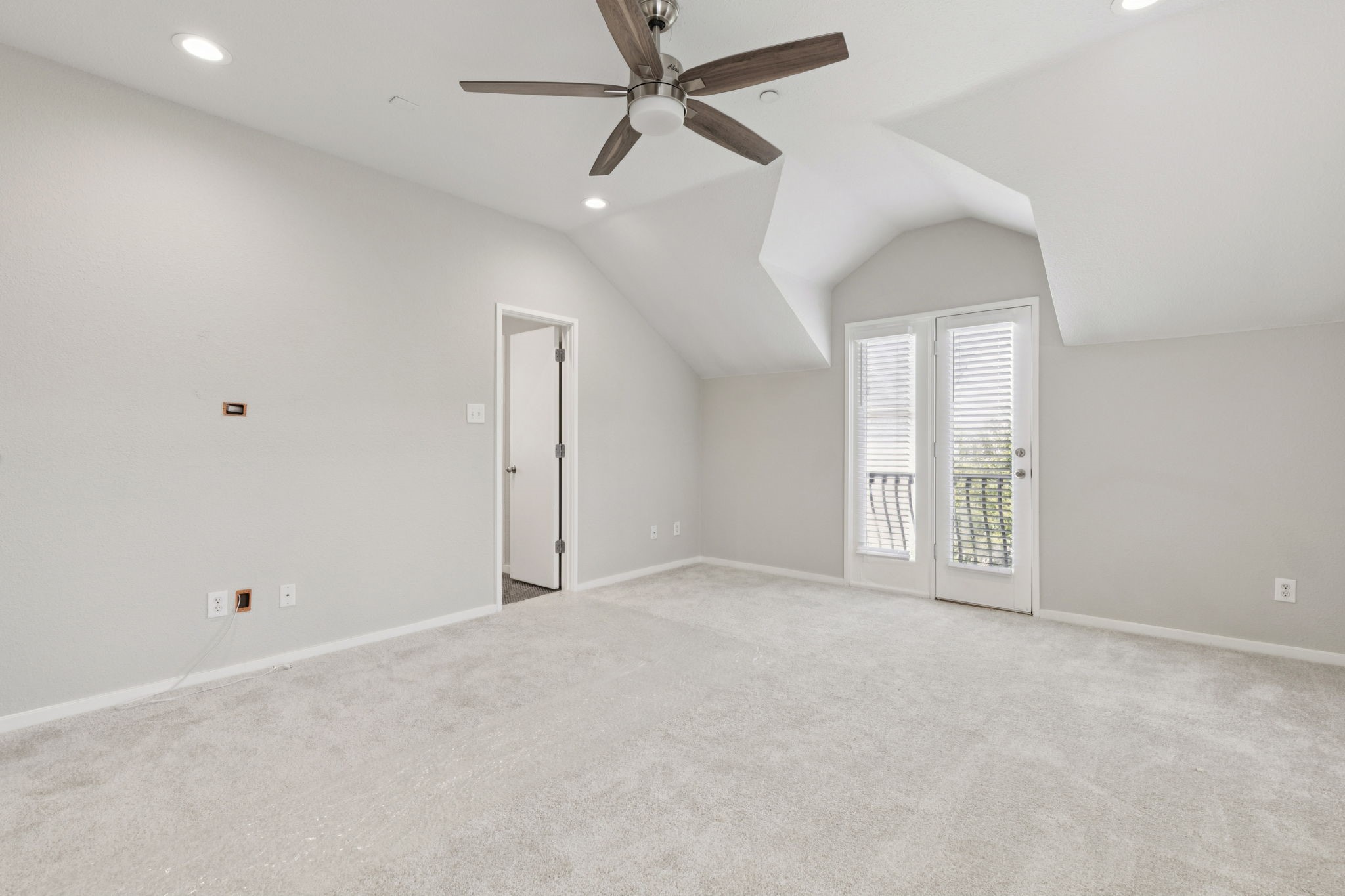 3321 Rosedale Avenue 4