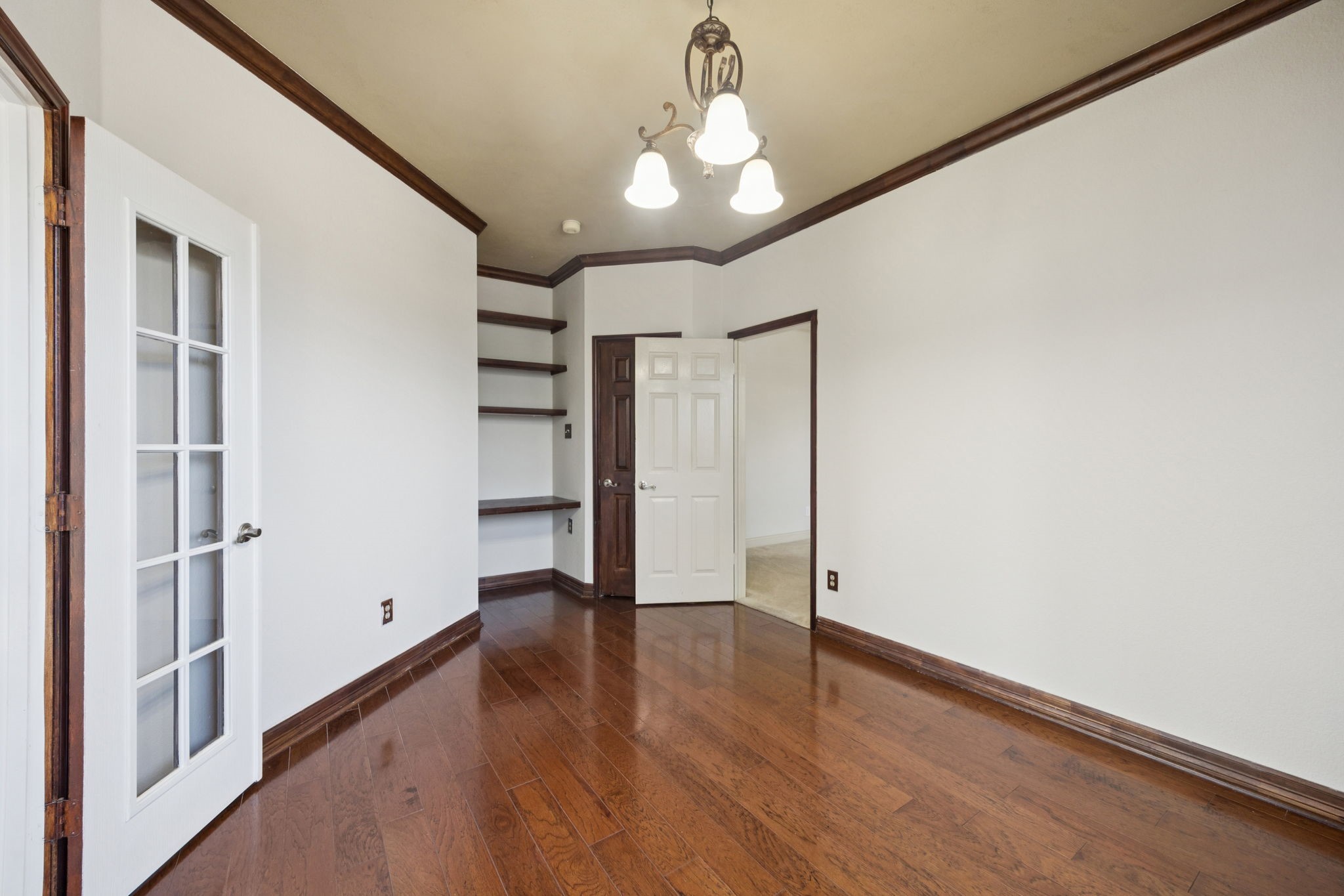 7300 Hobart Circle