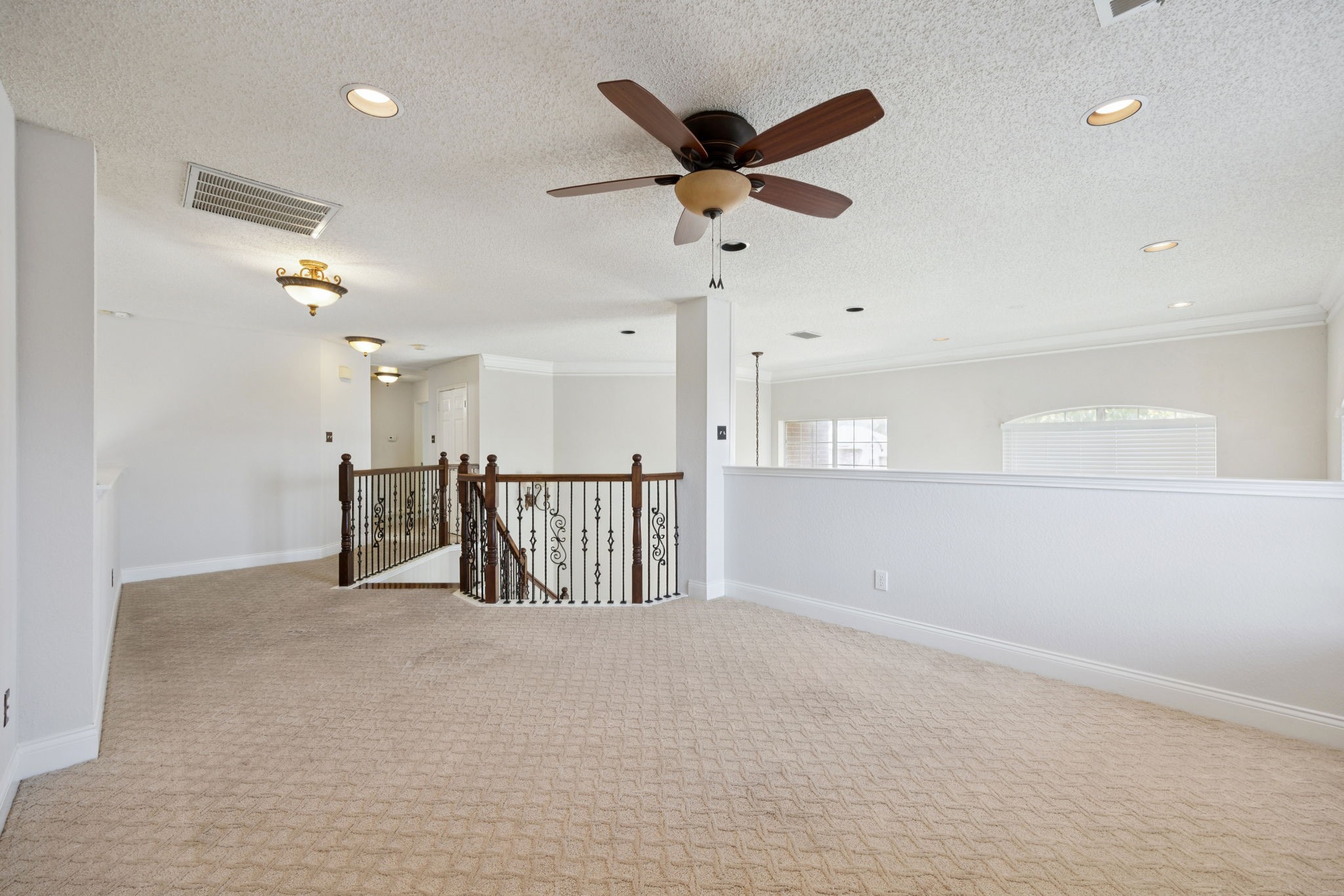 7300 Hobart Circle