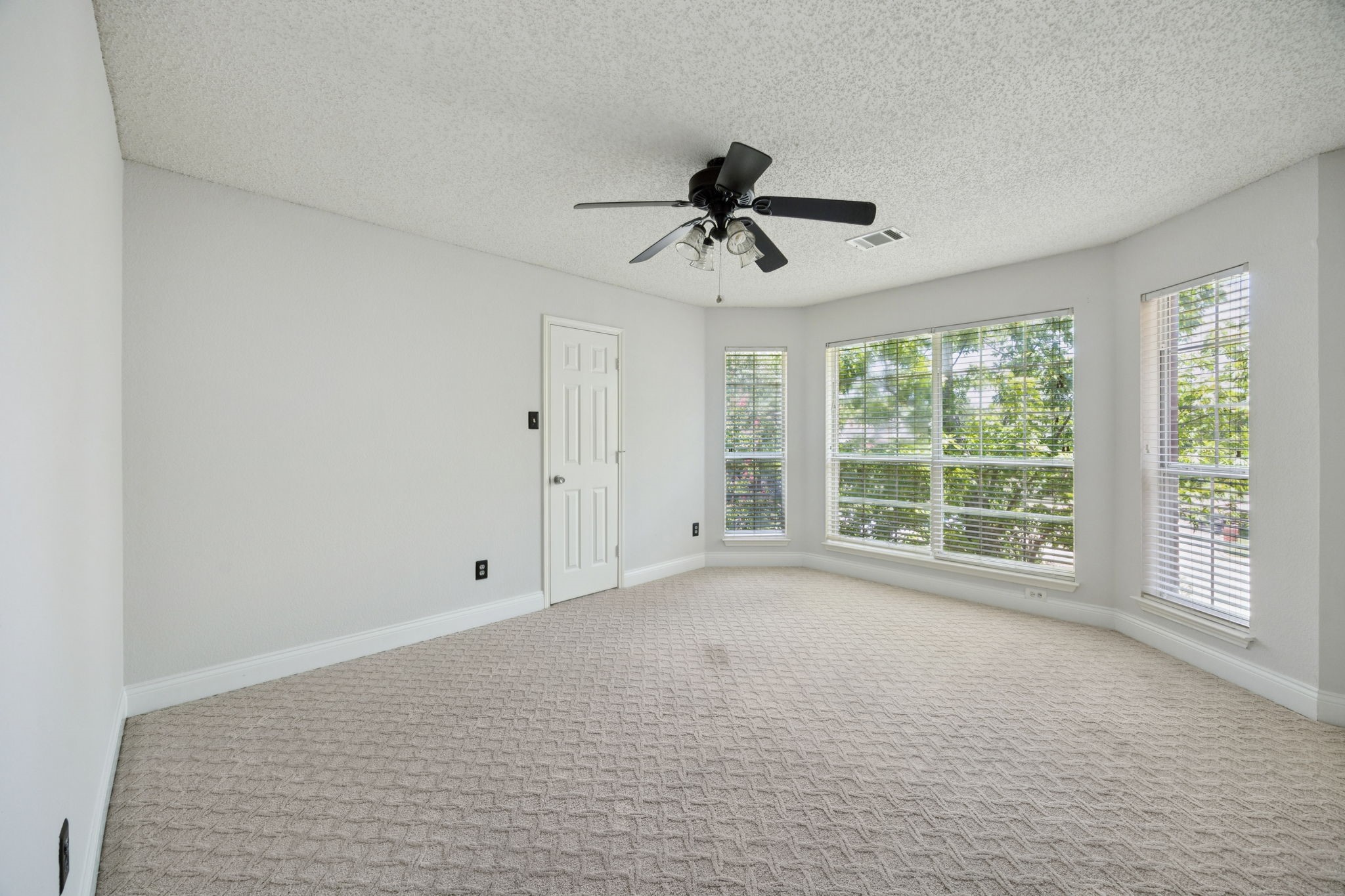 7300 Hobart Circle