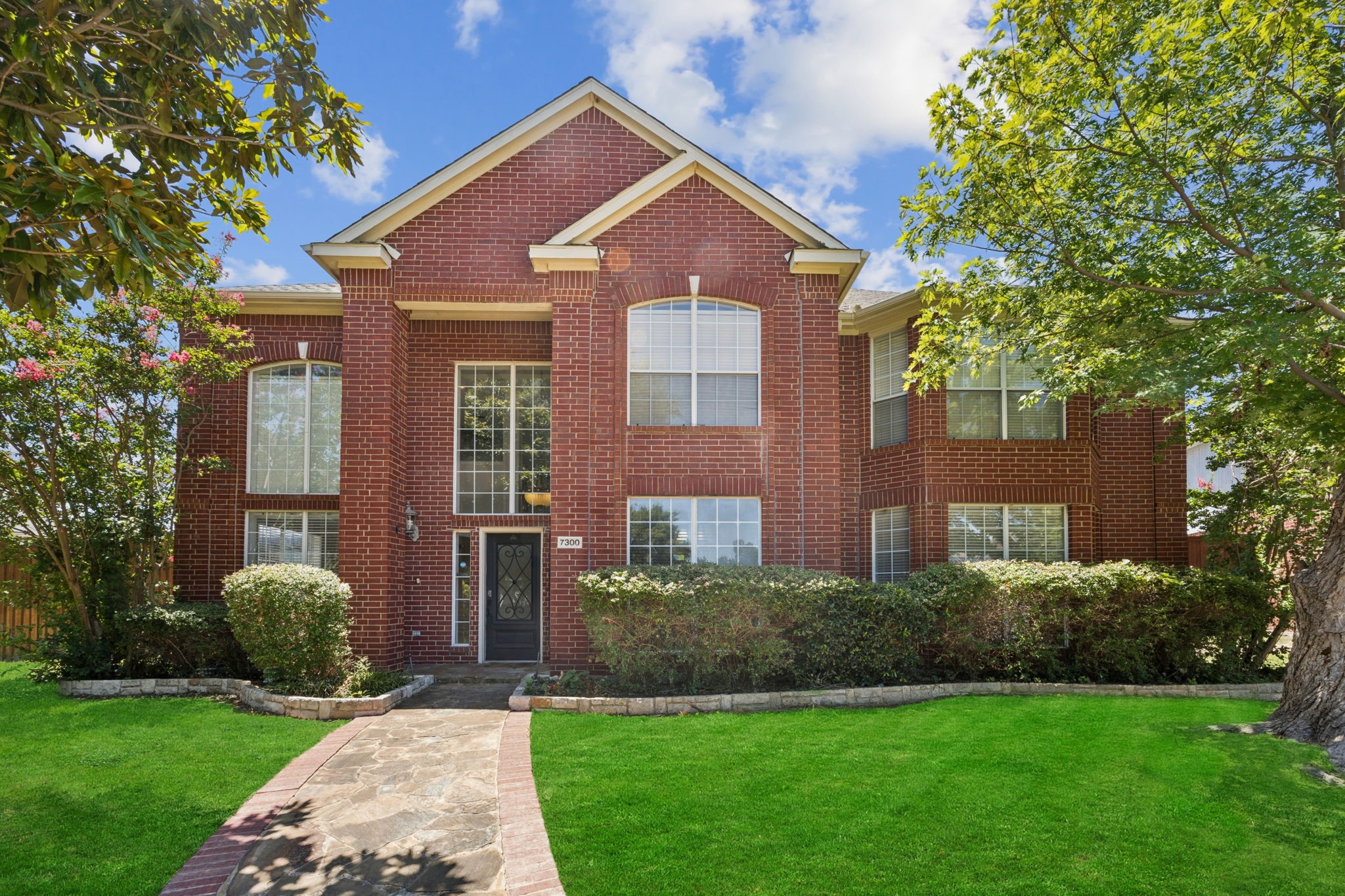 7300 Hobart Circle