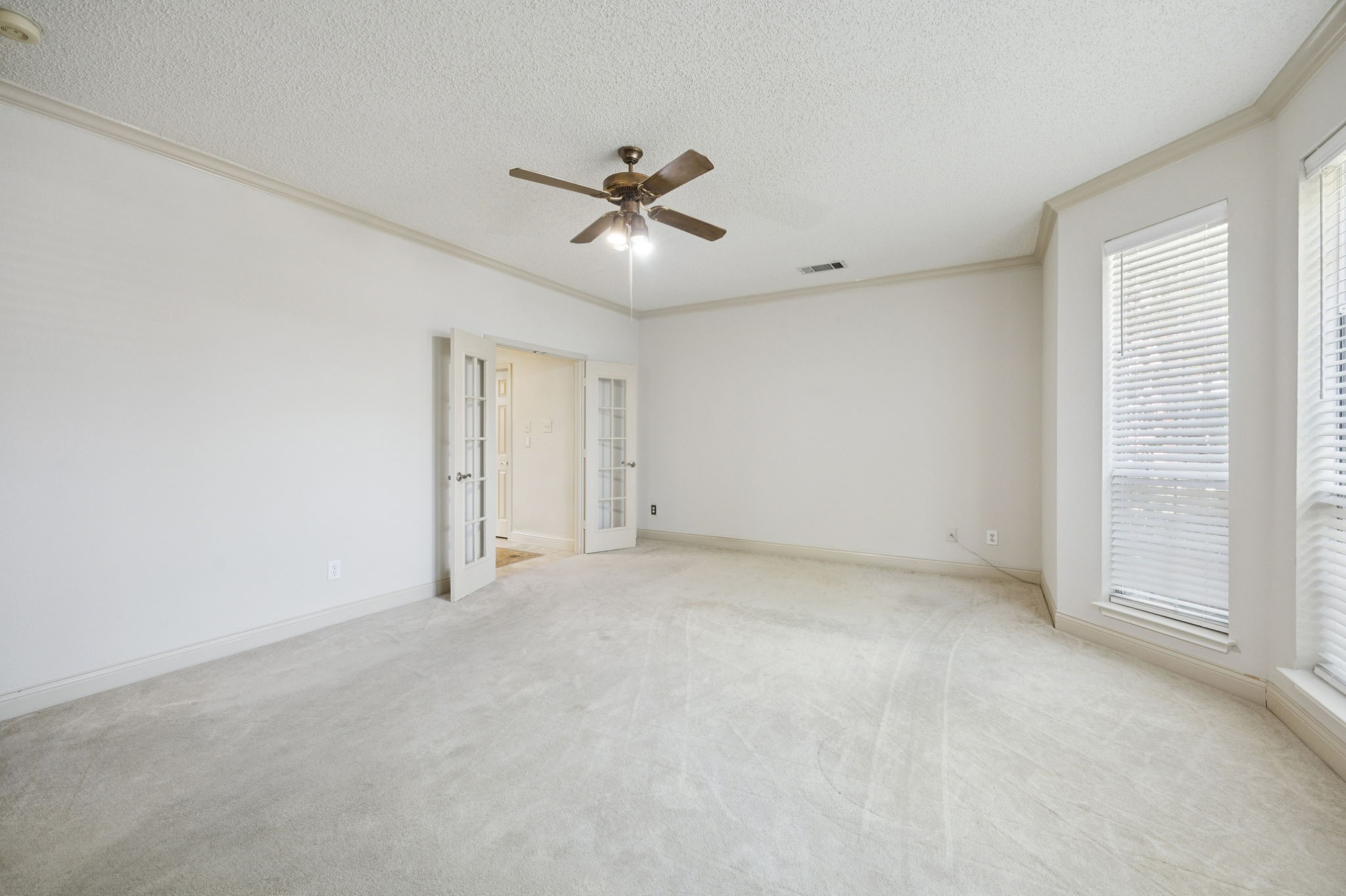 7300 Hobart Circle