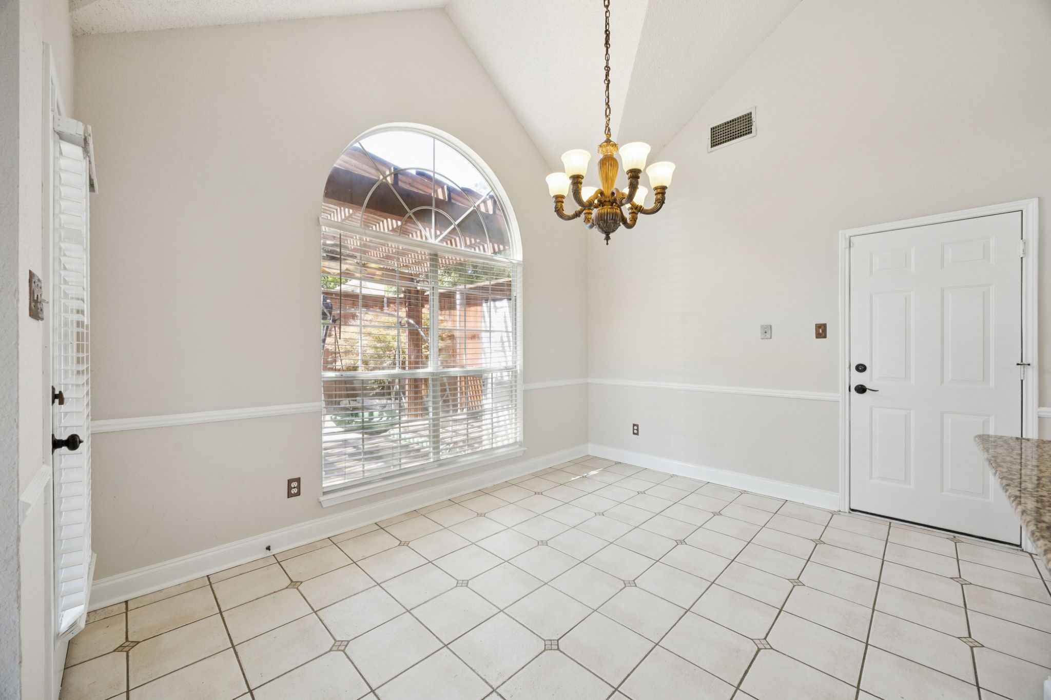 7300 Hobart Circle