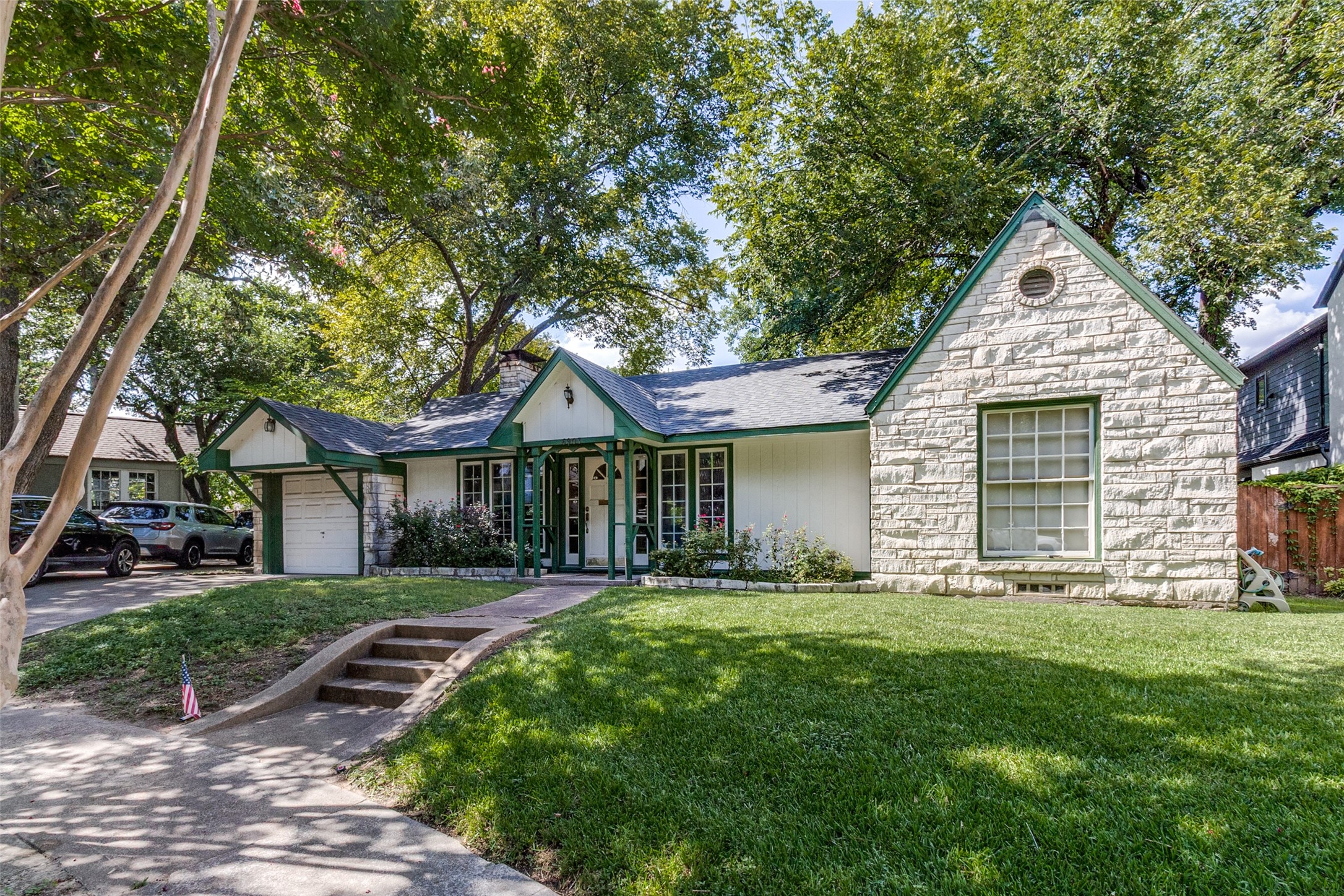 6903 Pasadena Avenue