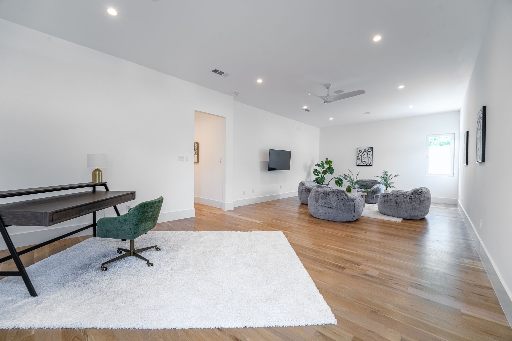 6166 Belmont Avenue