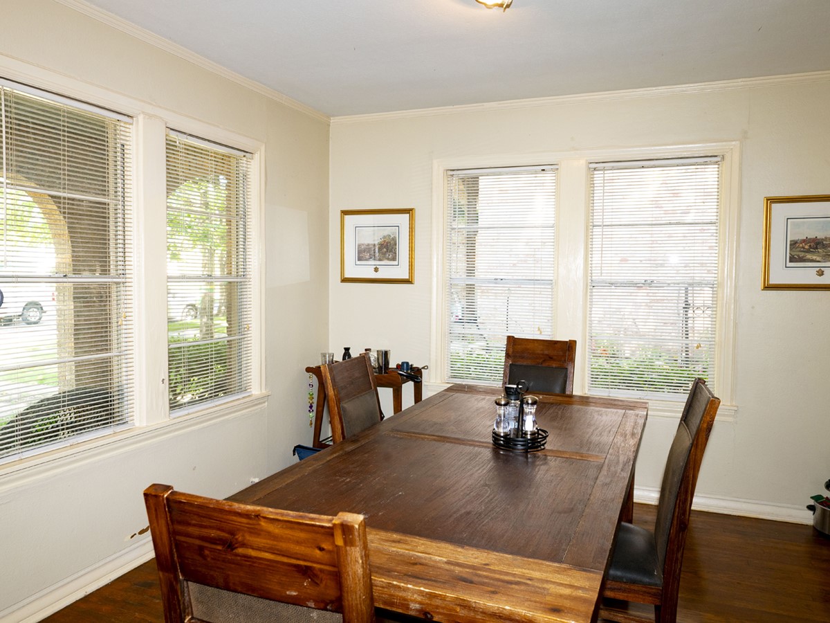 6250 Palo Pinto Avenue