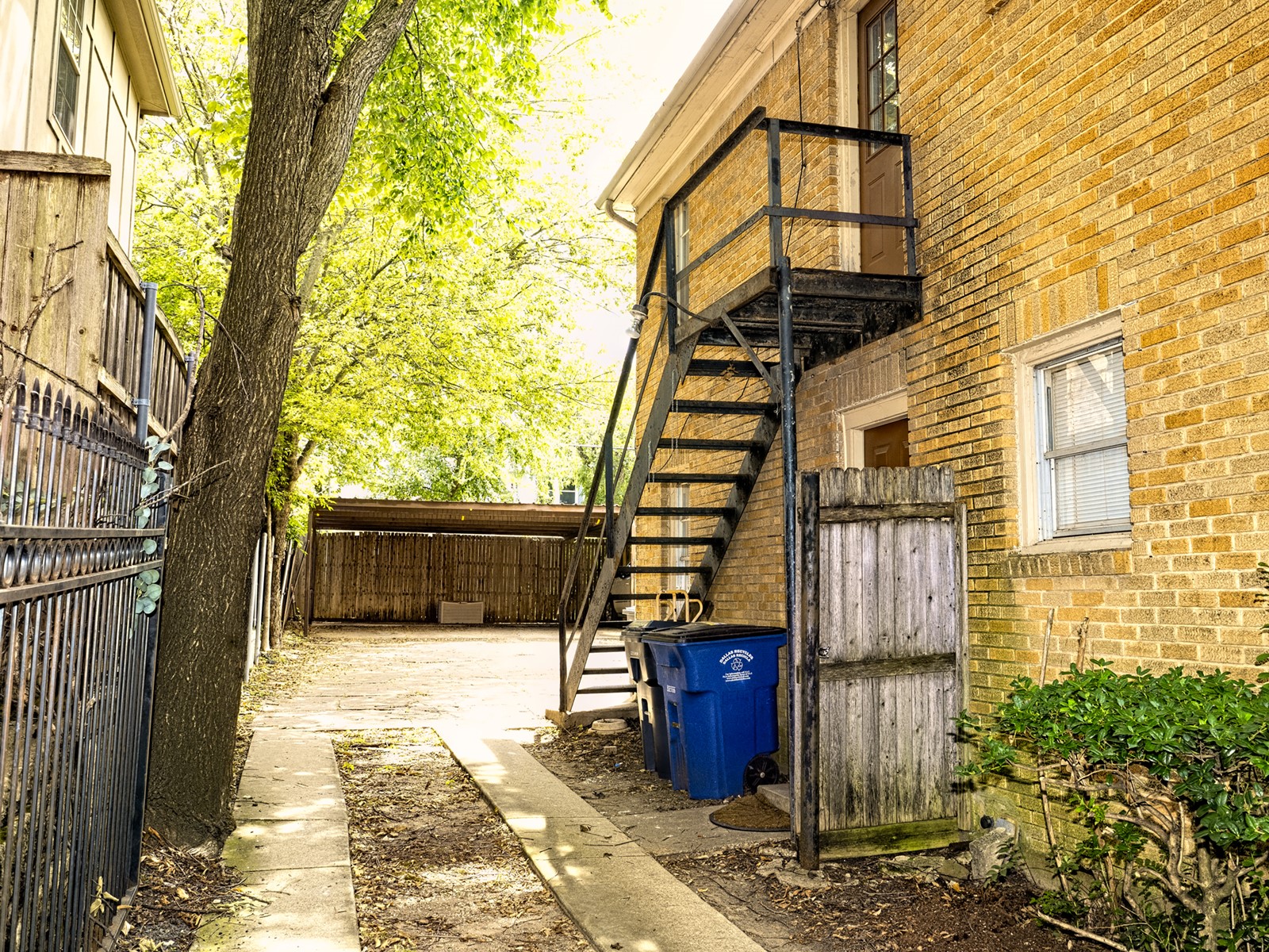 6250 Palo Pinto Avenue