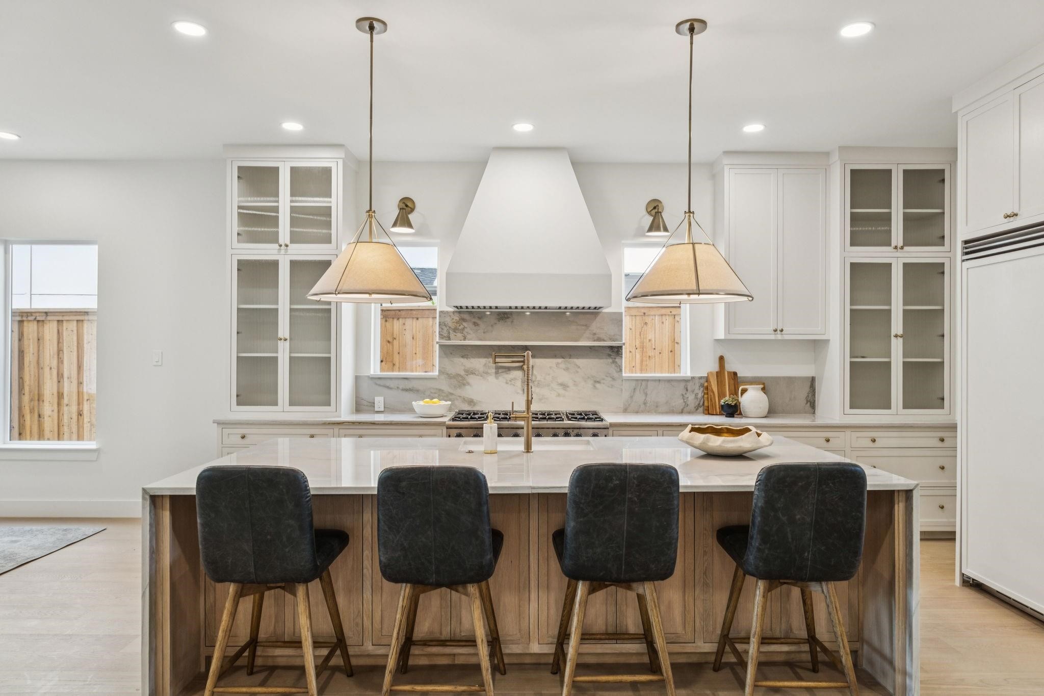 6244 Richmond Avenue