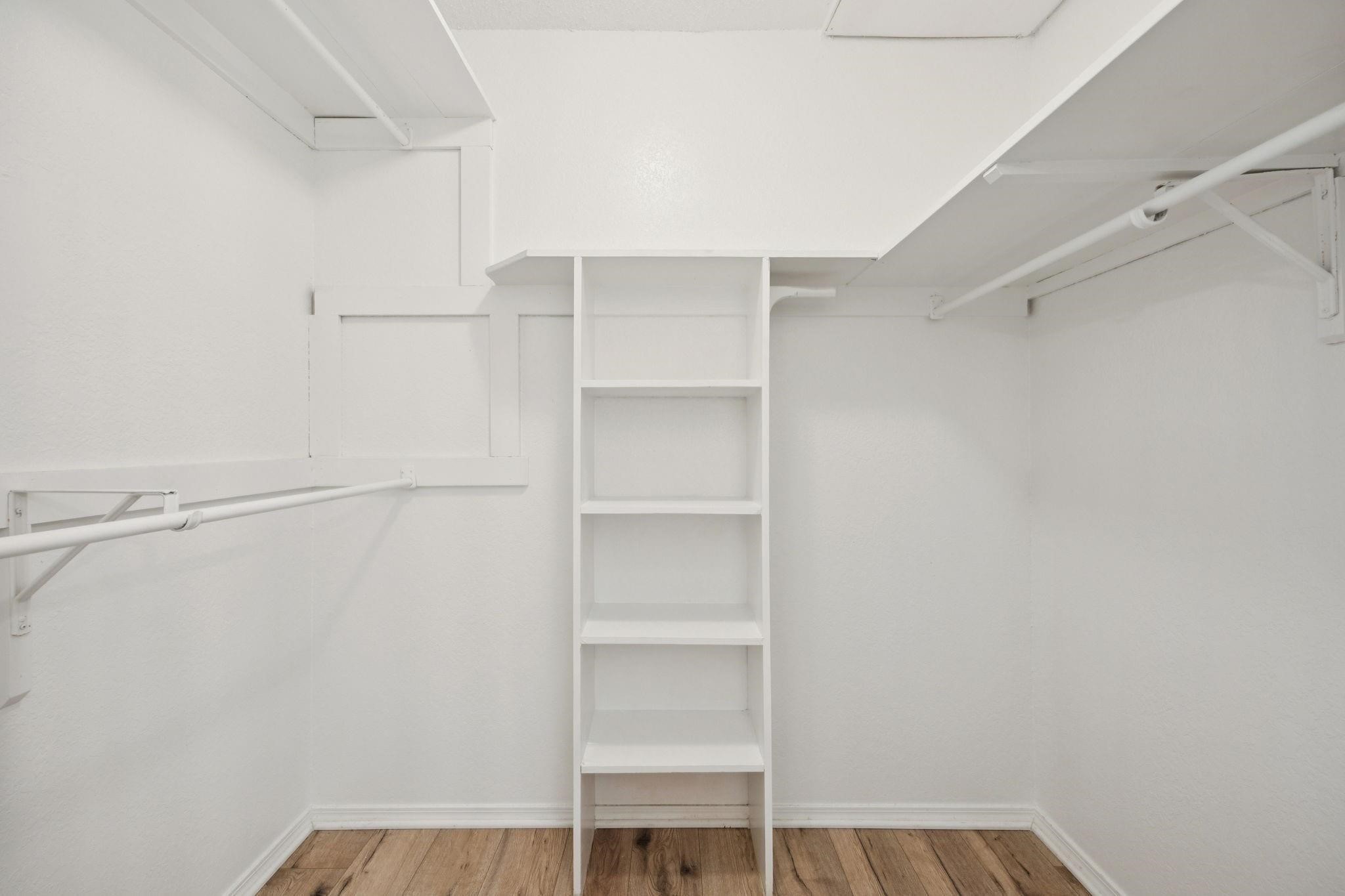 18240 Midway Road 904