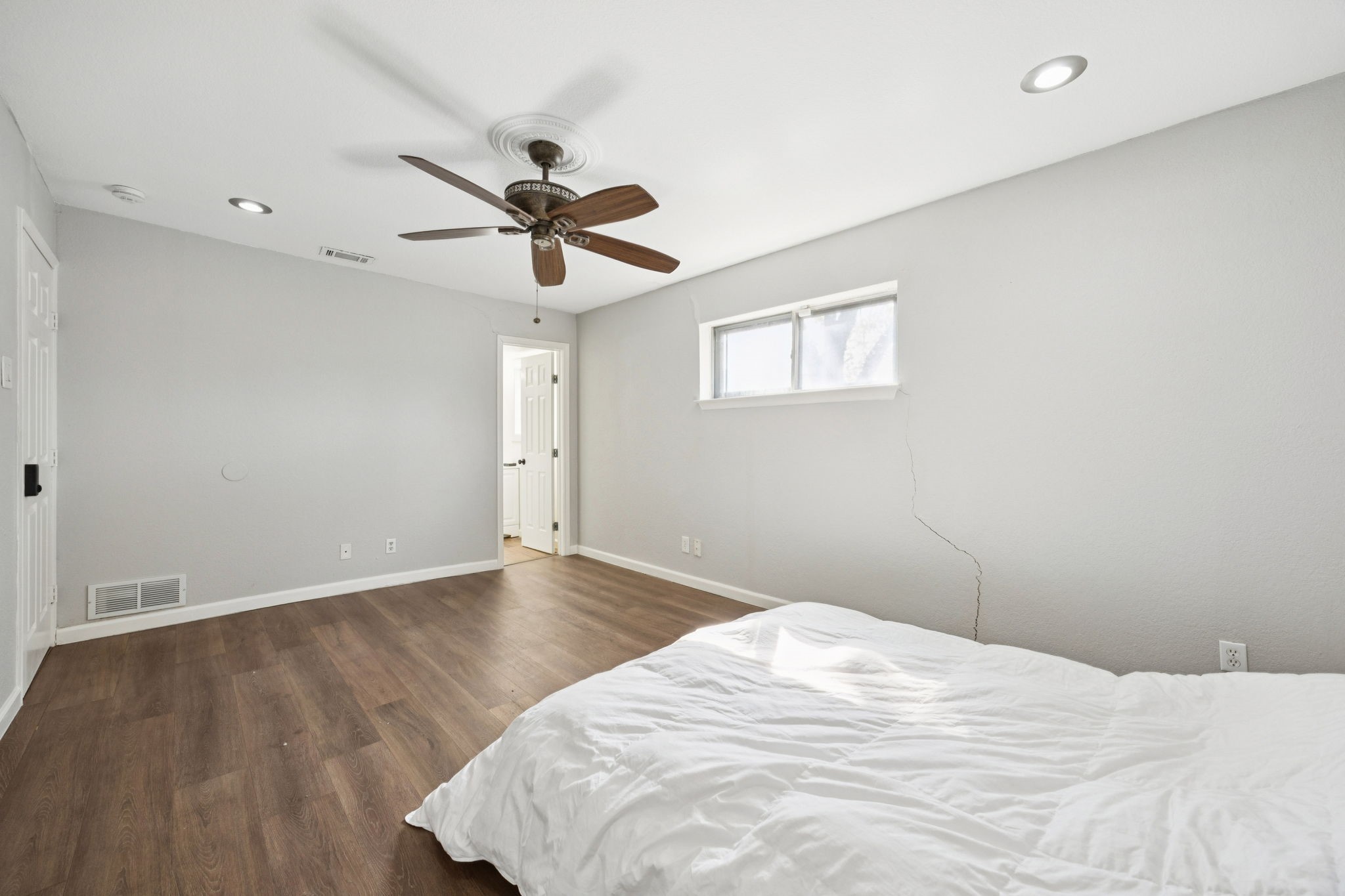 2801 Clearbrook Drive