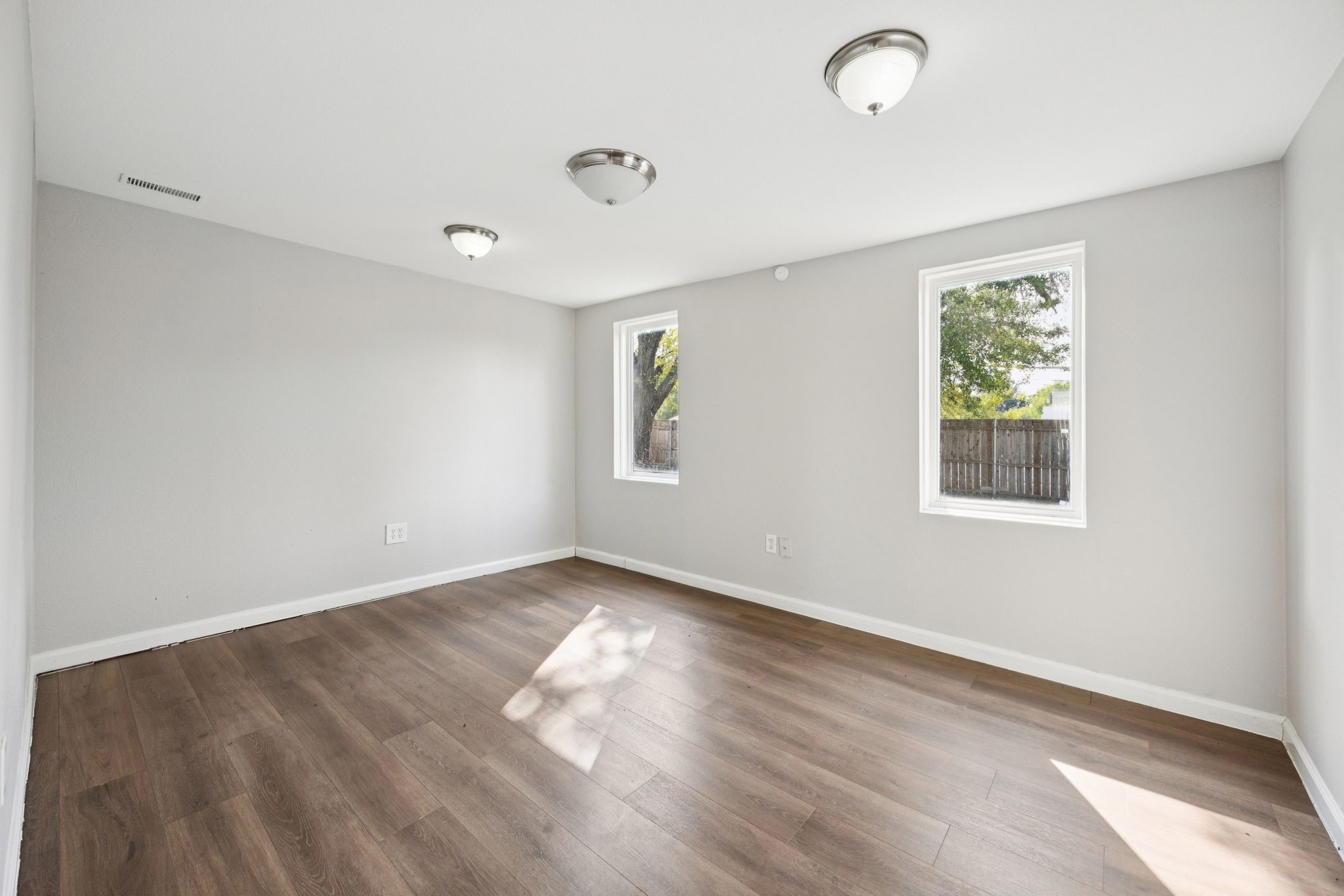 2801 Clearbrook Drive