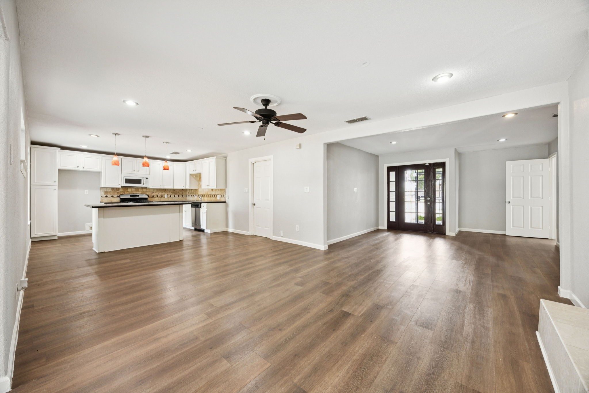 2801 Clearbrook Drive