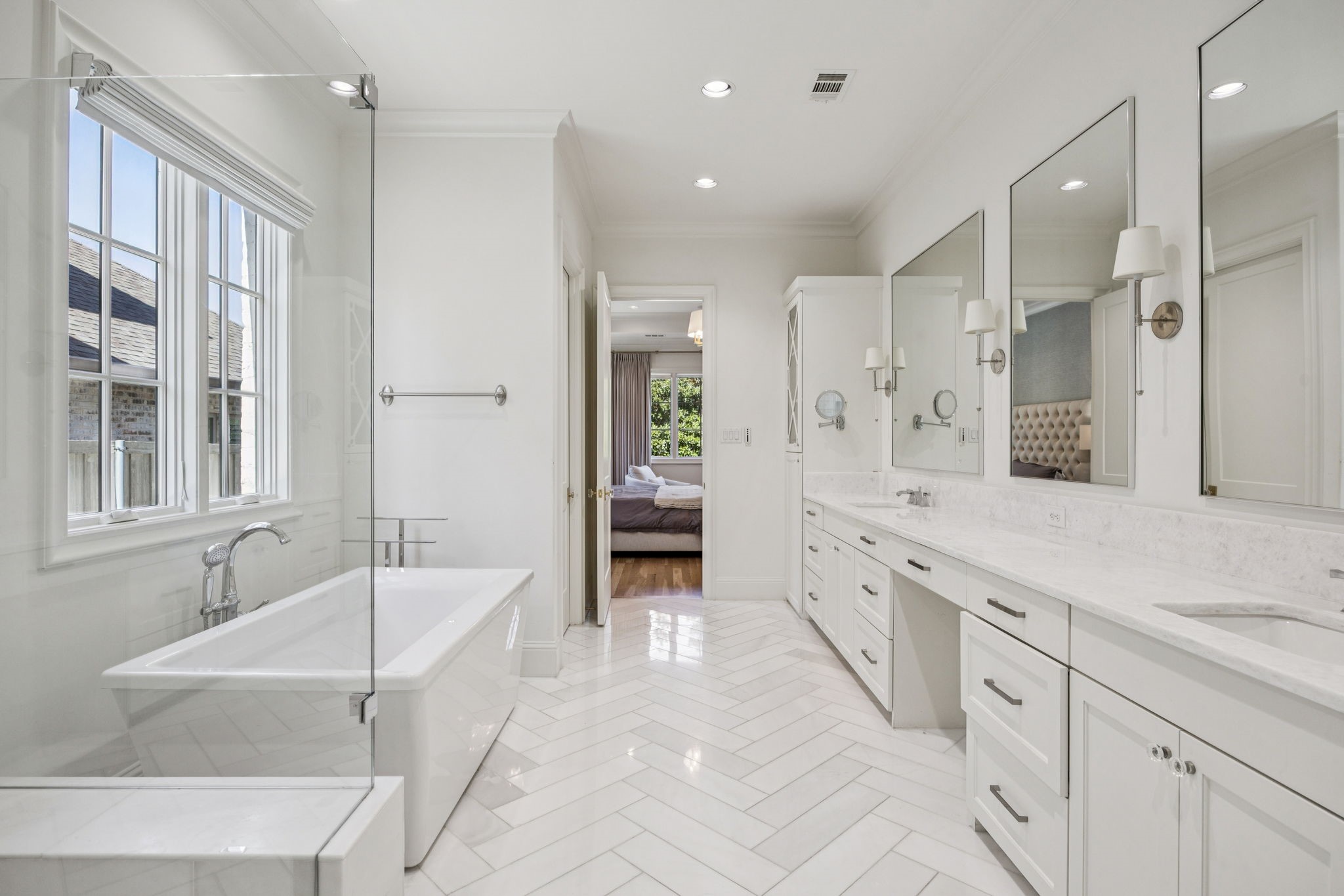 6815 Stichter Avenue