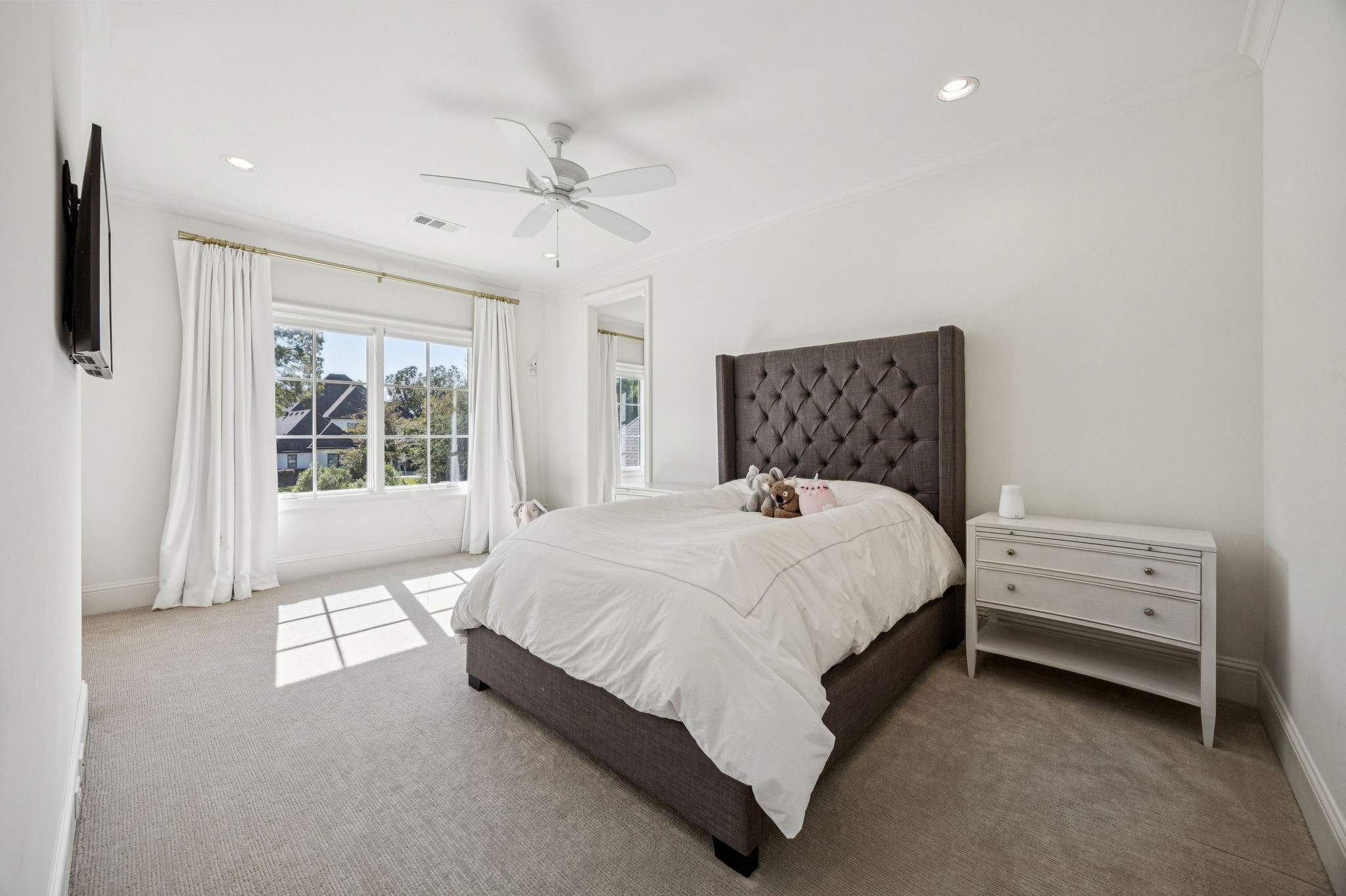 6815 Stichter Avenue