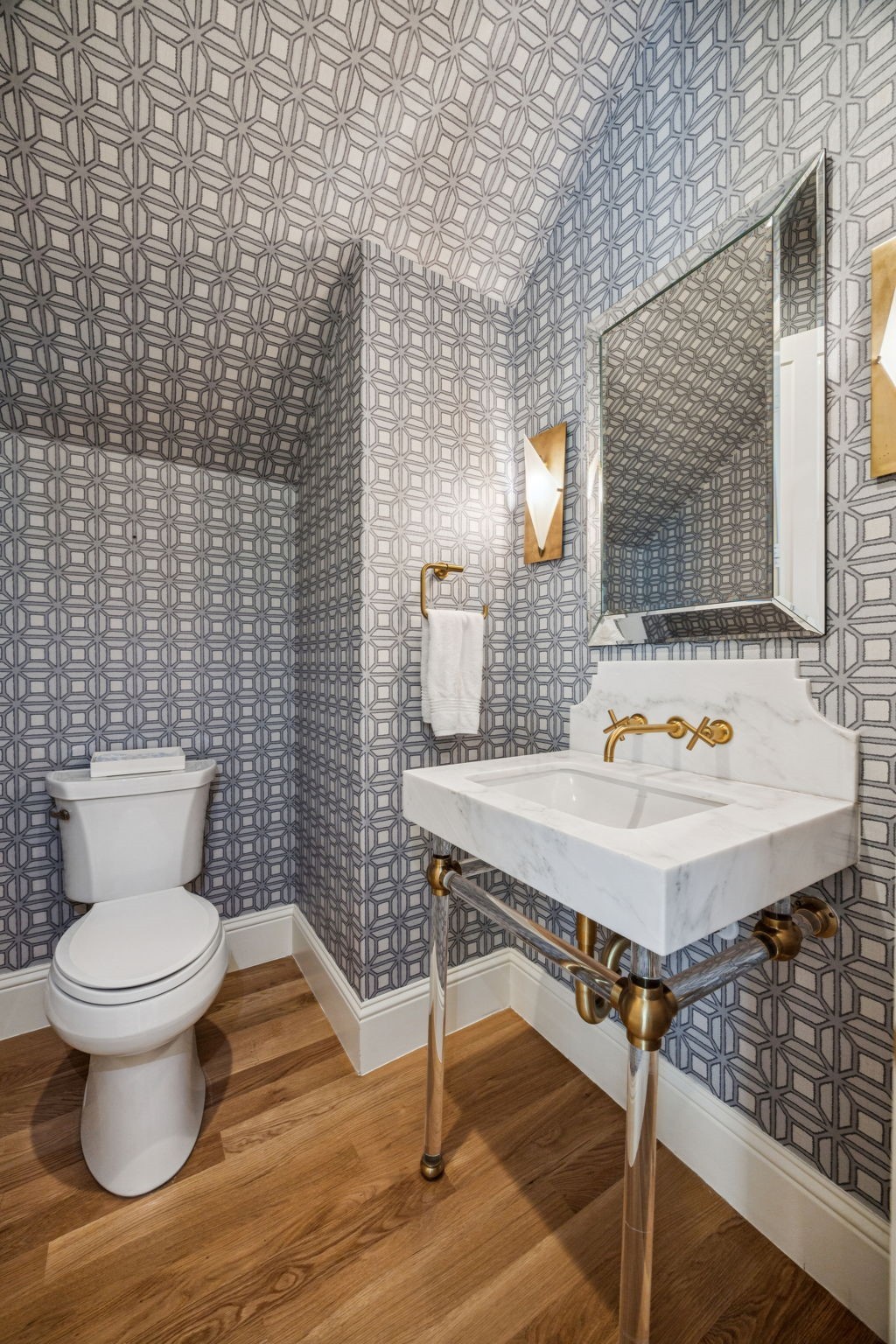 6815 Stichter Avenue