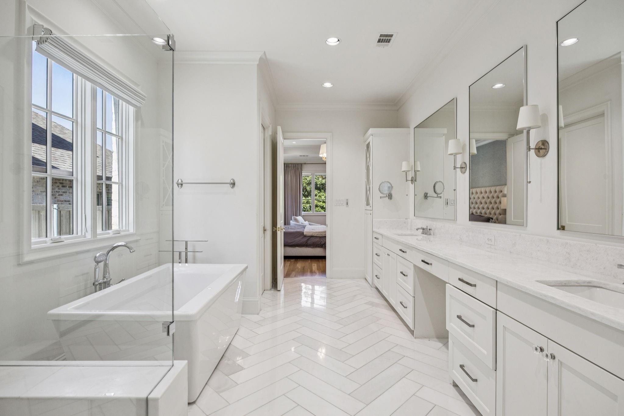 6815 Stichter Avenue