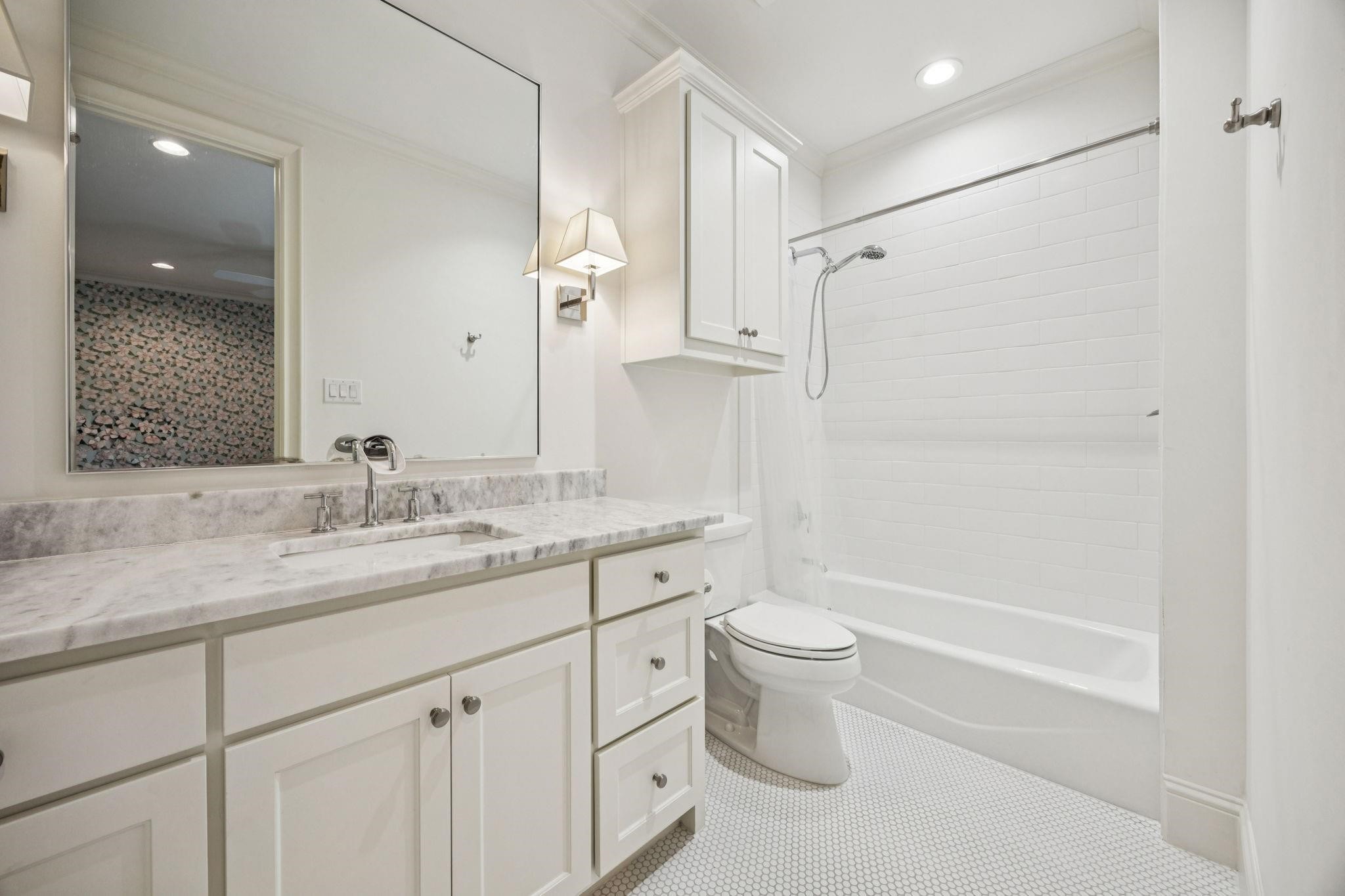 6815 Stichter Avenue