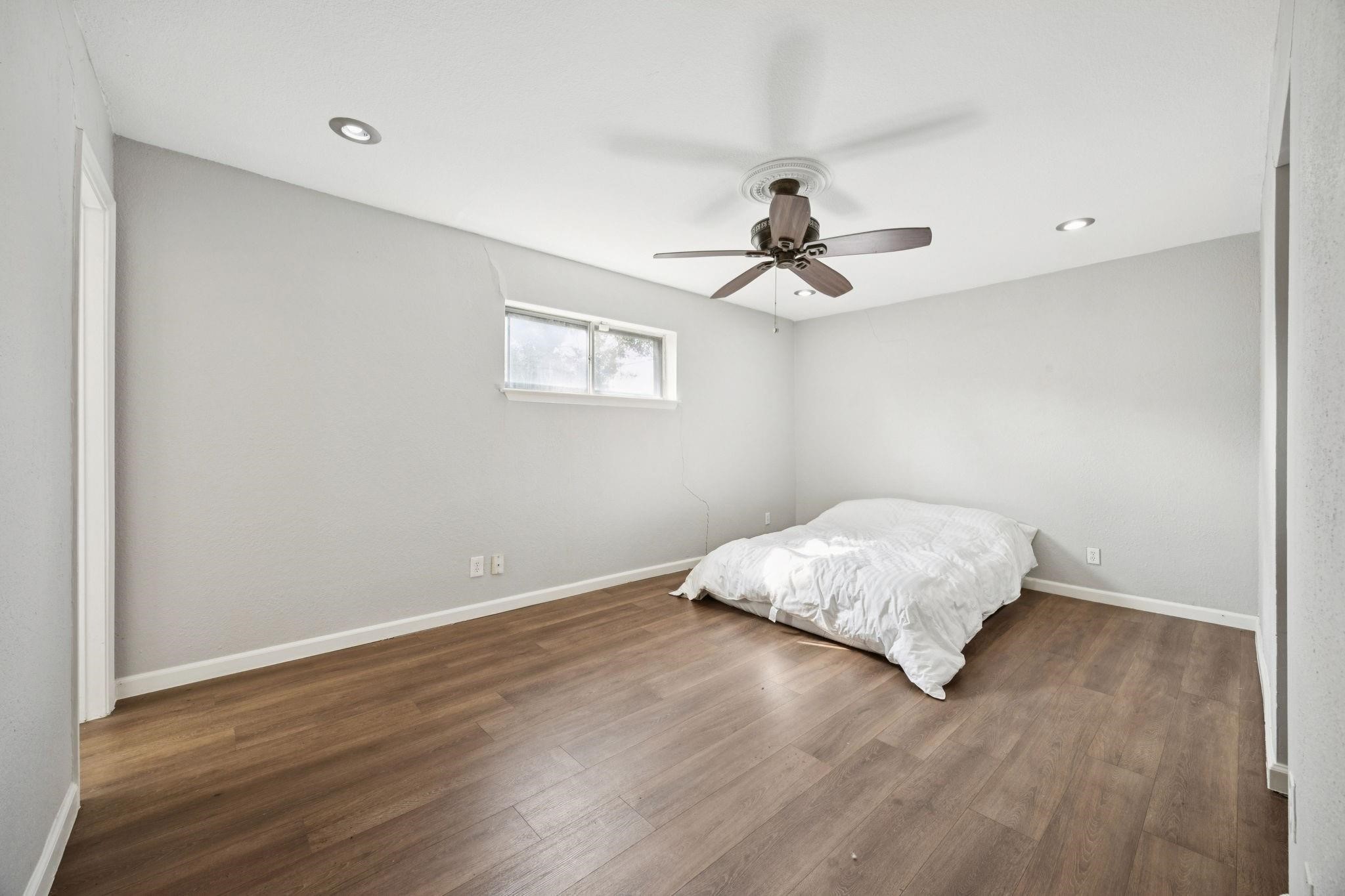 2801 Clearbrook Drive