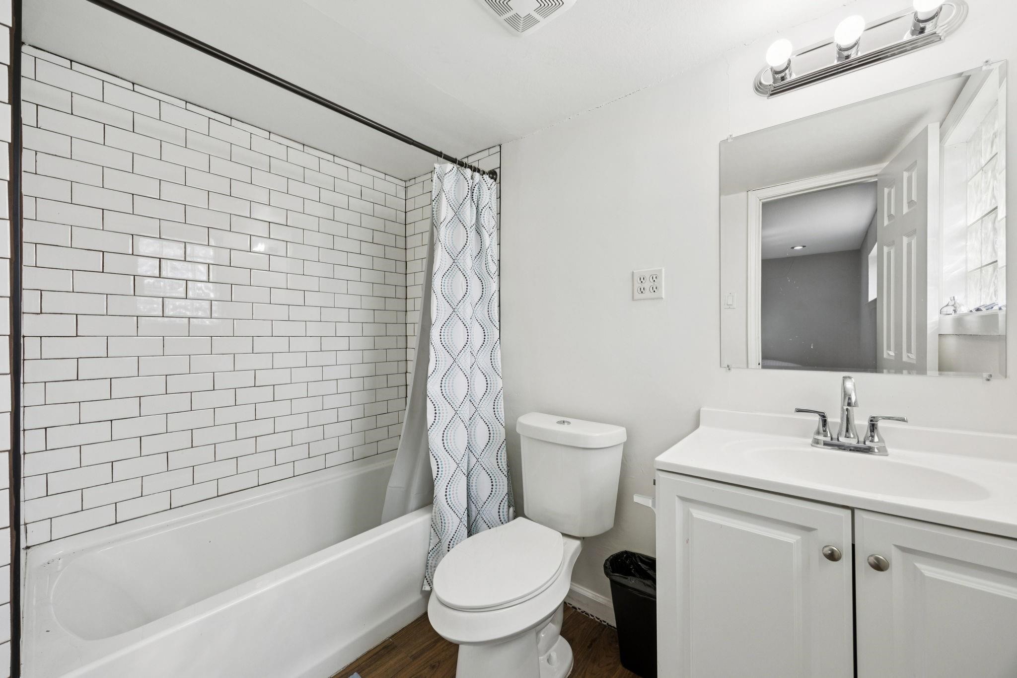 2801 Clearbrook Drive