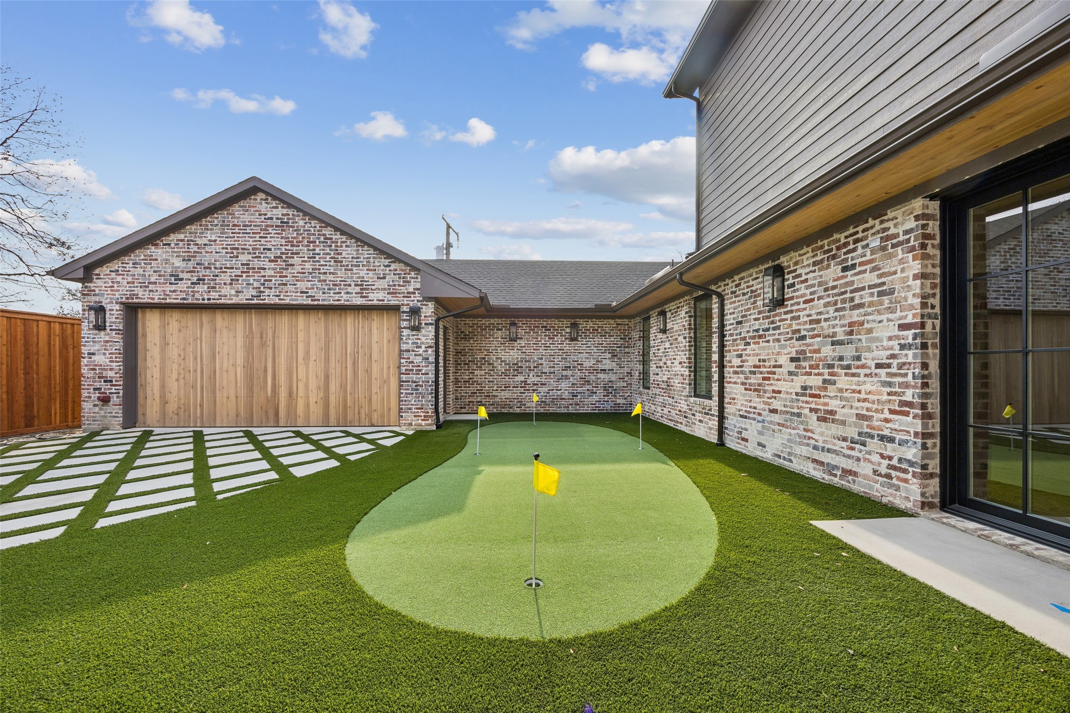 6860 Southridge Drive