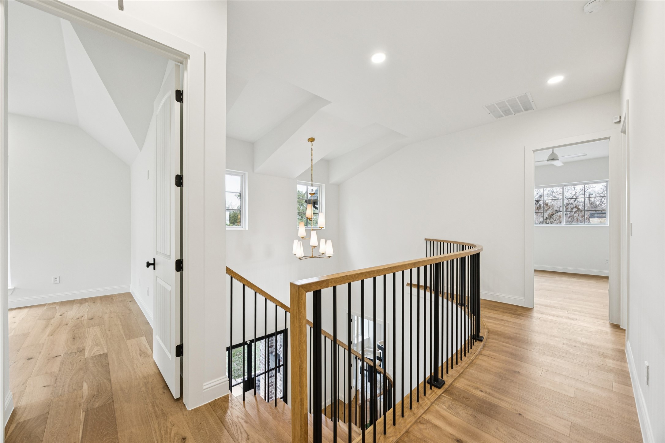 6860 Southridge Drive