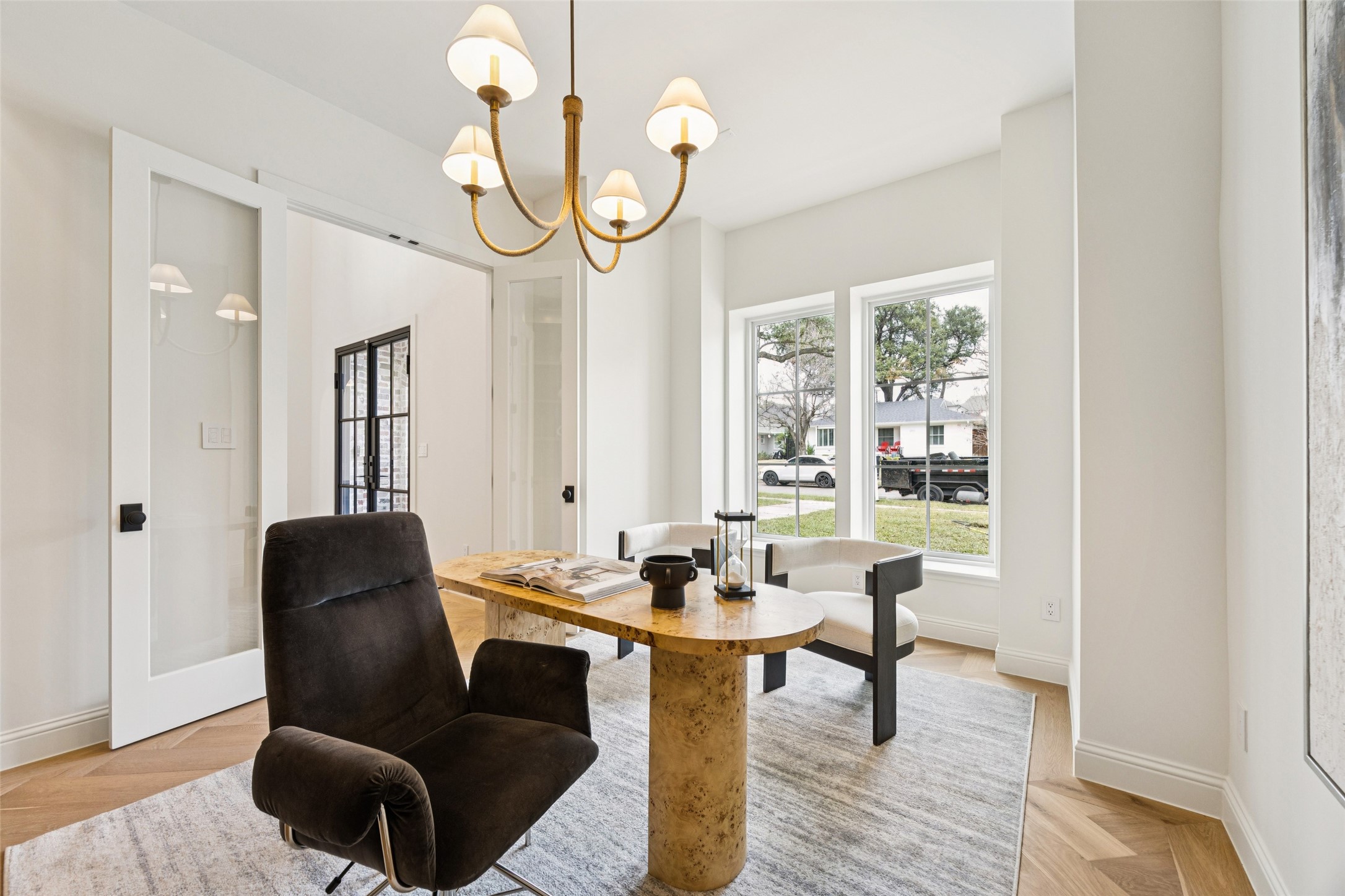 6860 Southridge Drive