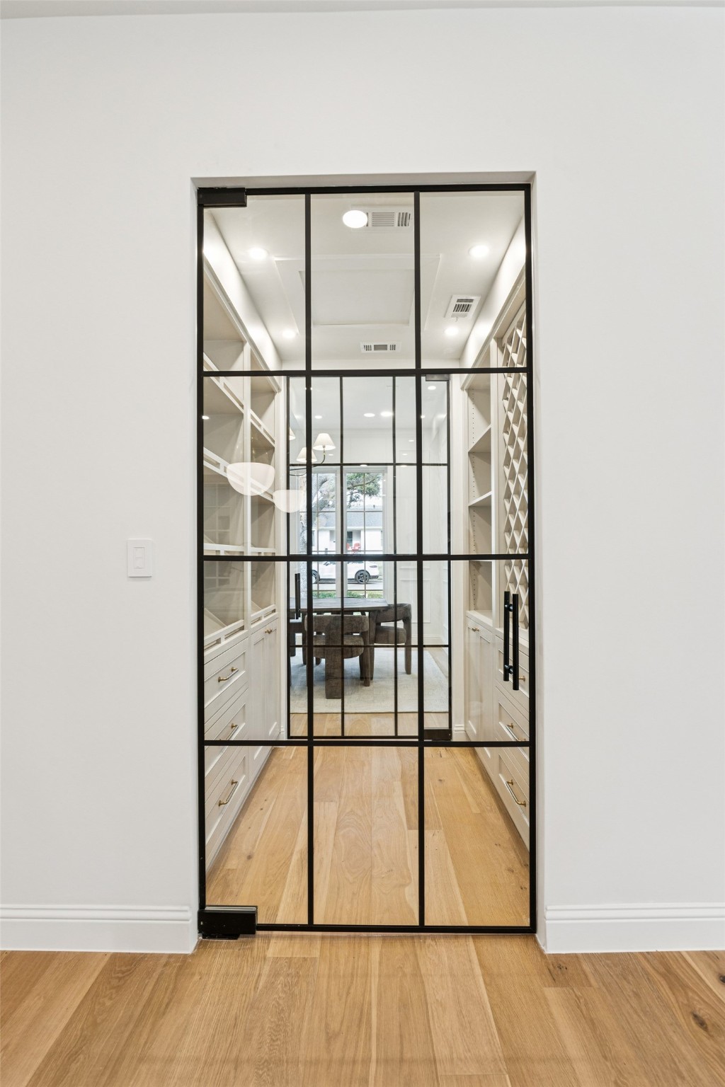 6860 Southridge Drive