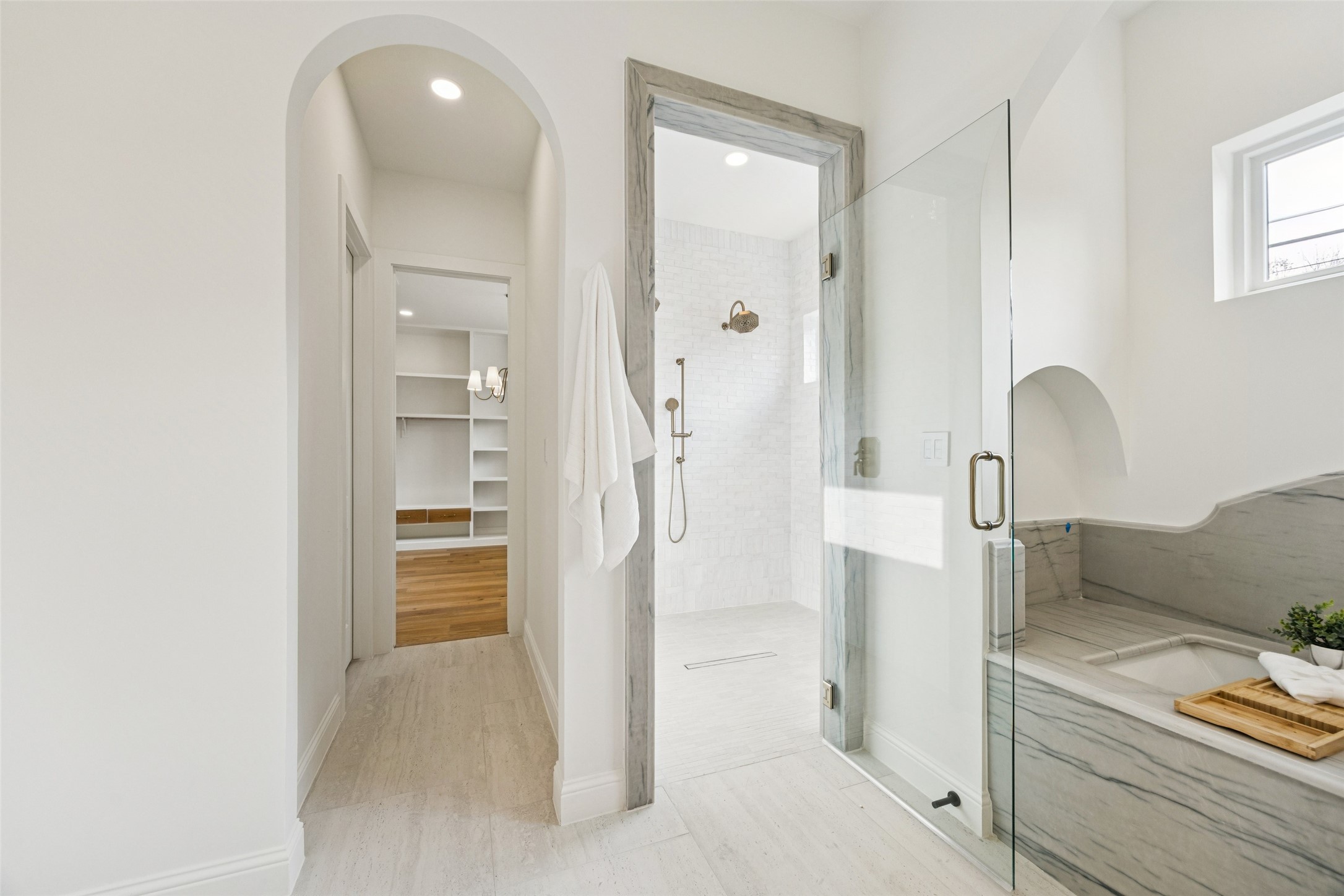 6860 Southridge Drive