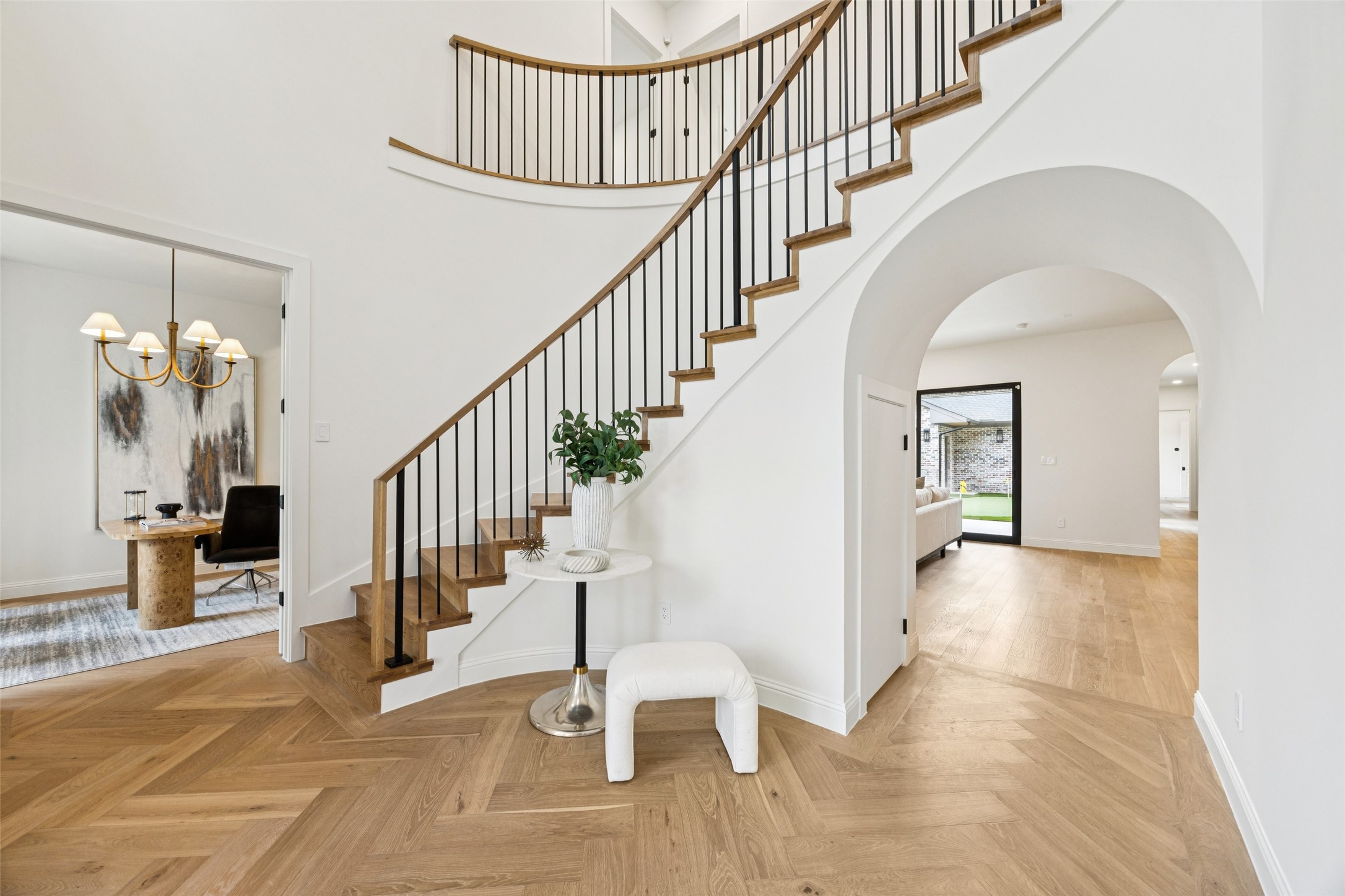 6860 Southridge Drive