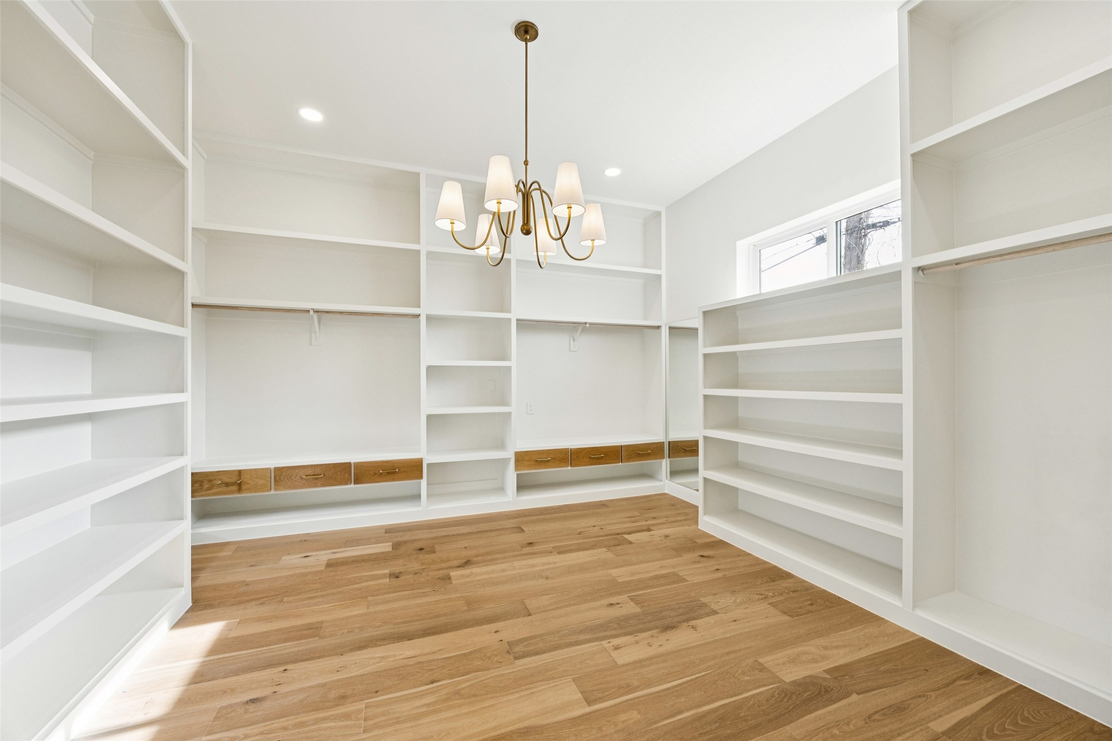 6860 Southridge Drive