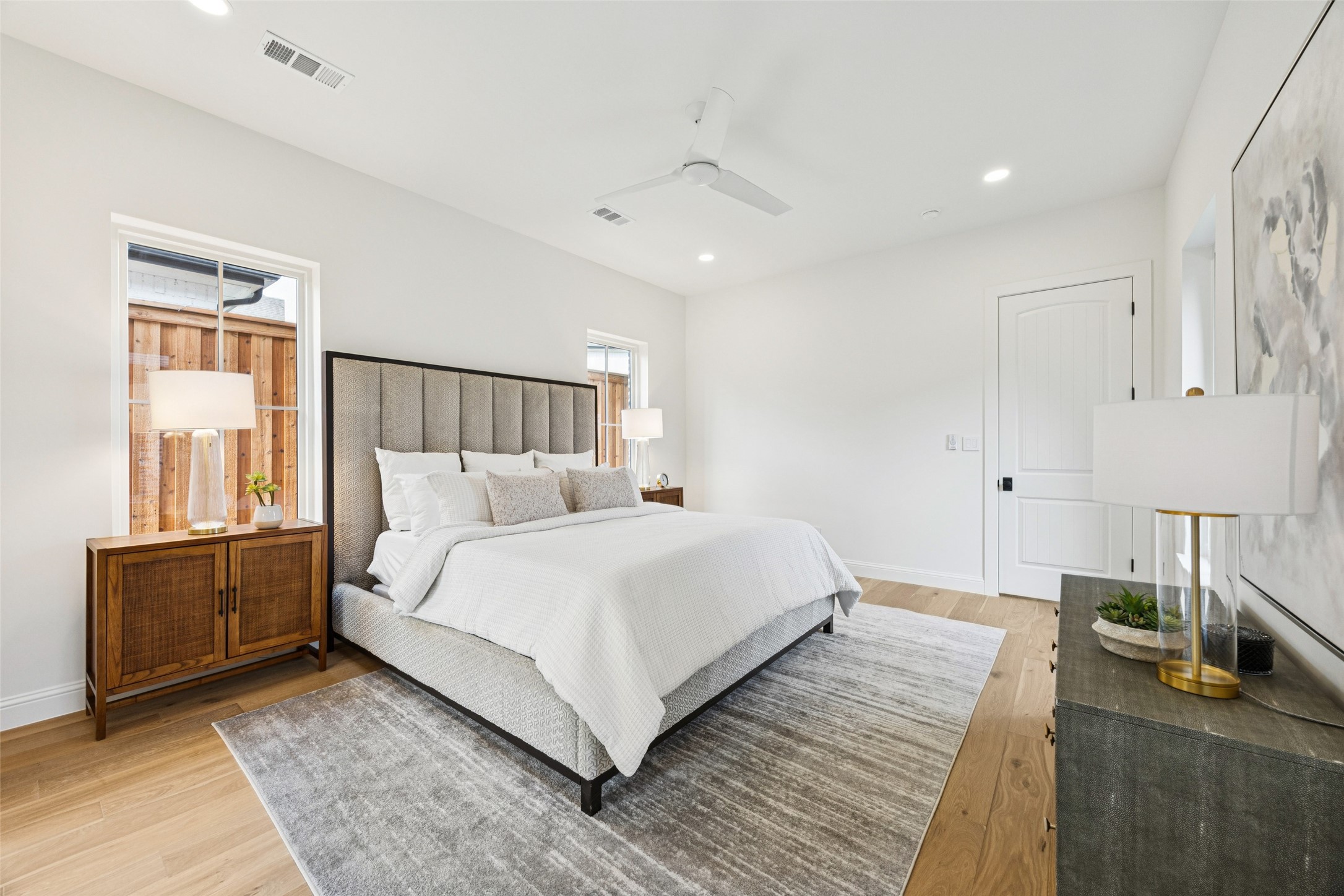 6860 Southridge Drive